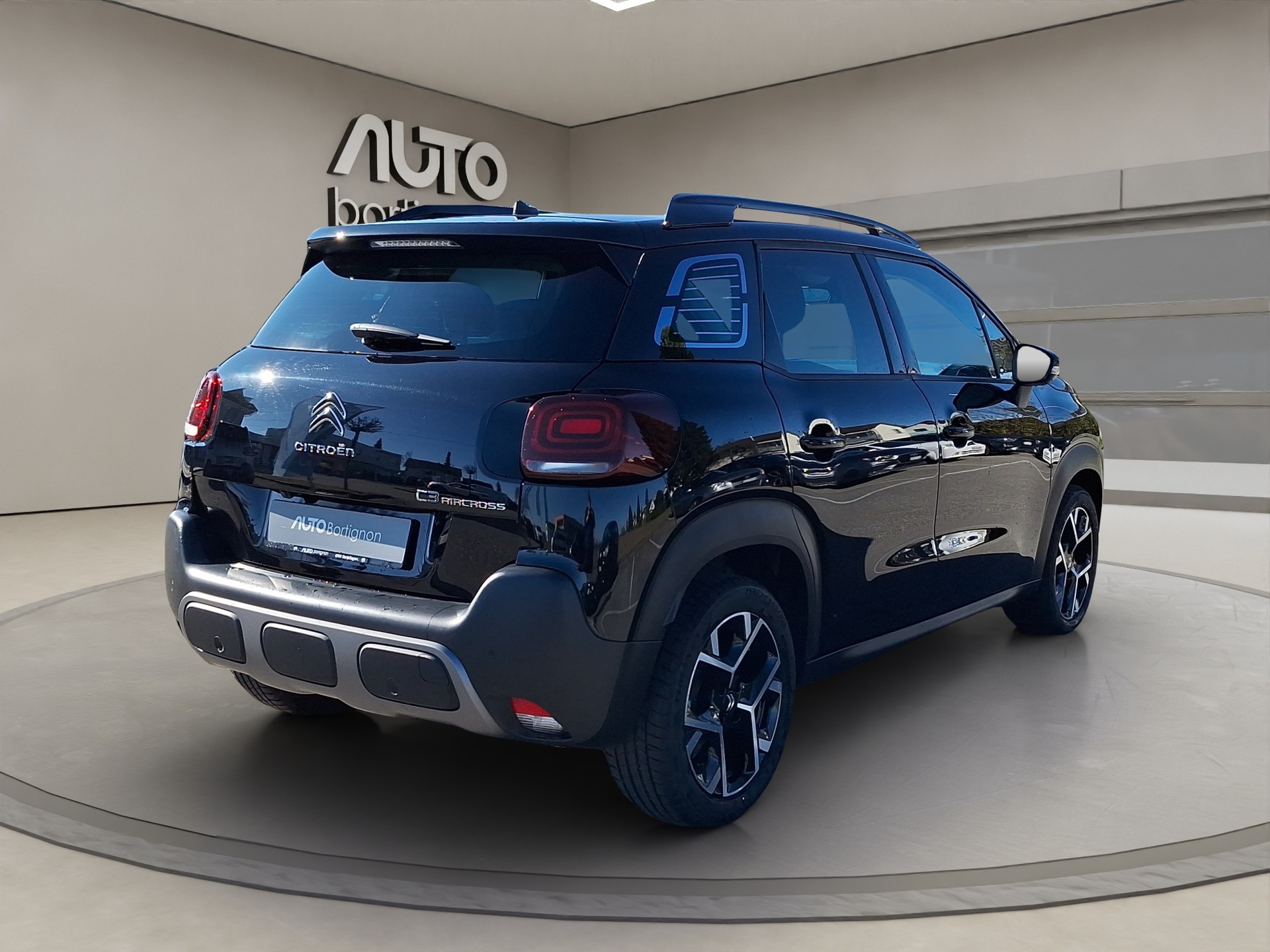 CITROEN C3 Aircross 1.2i PureTech Max EAT6-image-4