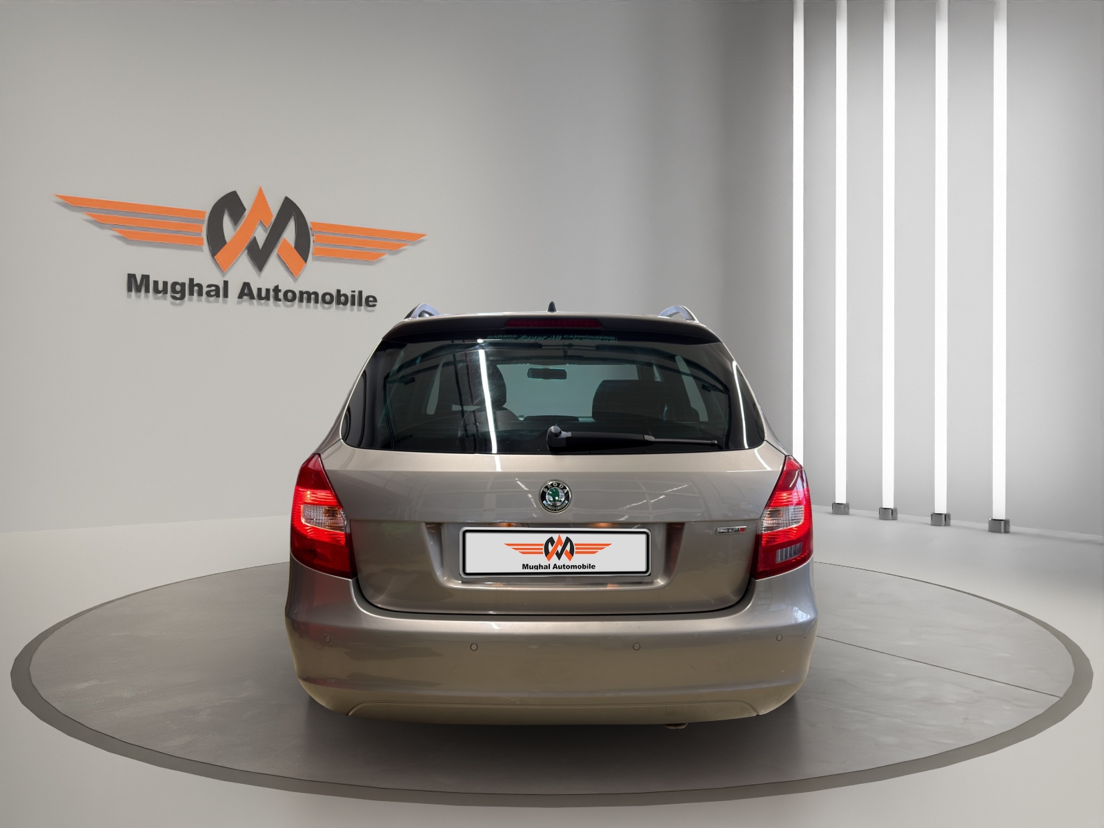 SKODA Fabia 1.2 TSI Ambiente-image-4