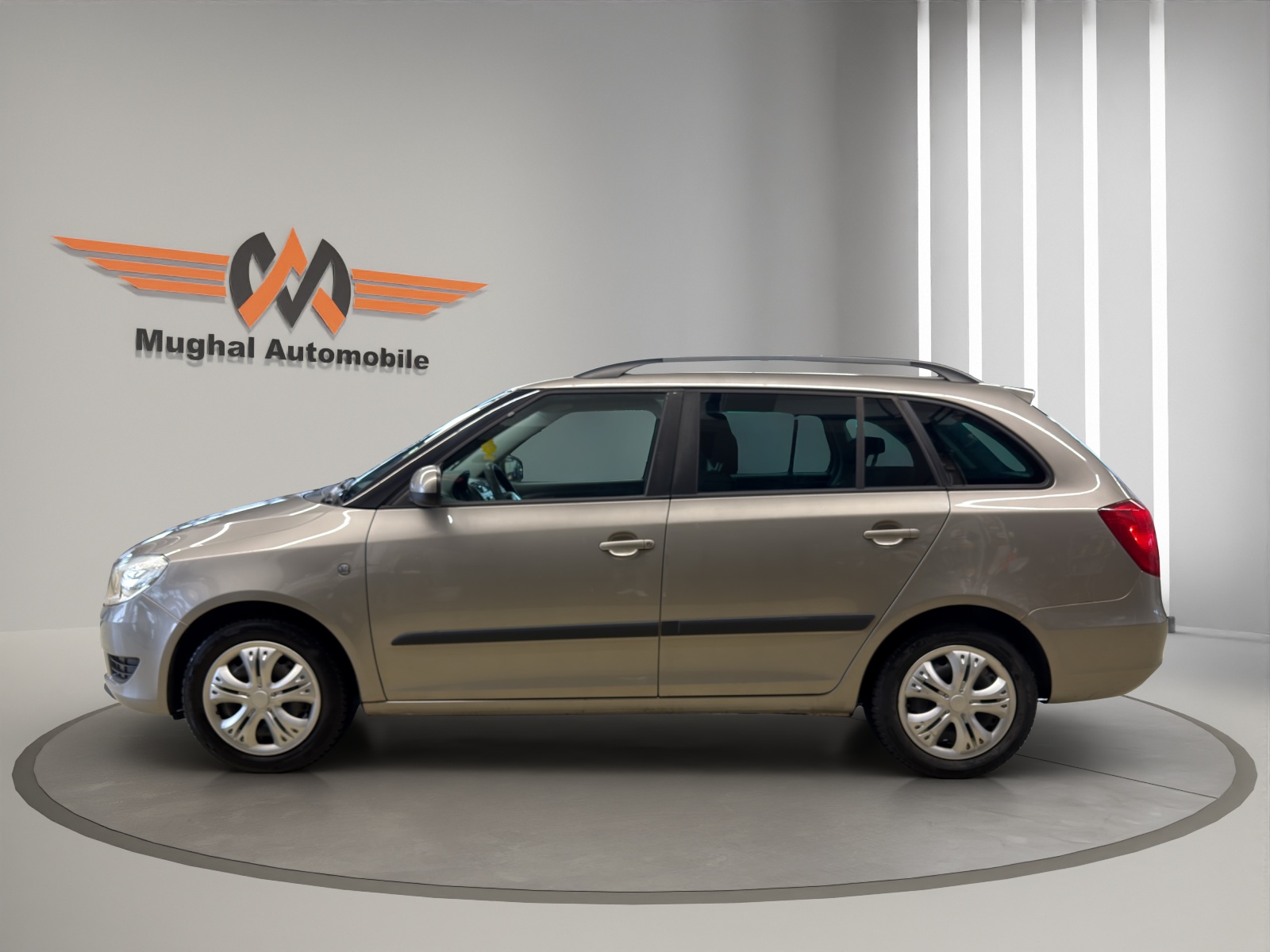SKODA Fabia 1.2 TSI Ambiente-image-6
