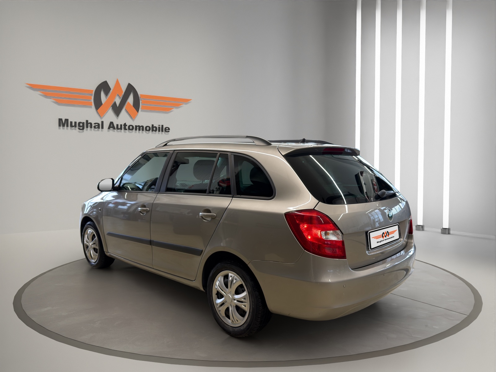 SKODA Fabia 1.2 TSI Ambiente-image-5