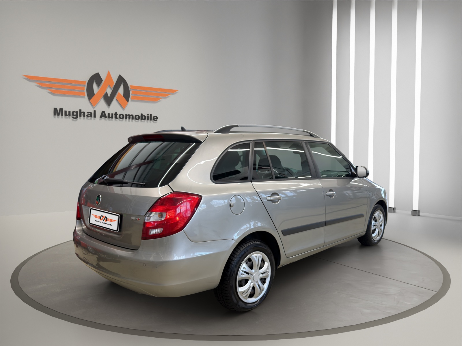 SKODA Fabia 1.2 TSI Ambiente-image-3