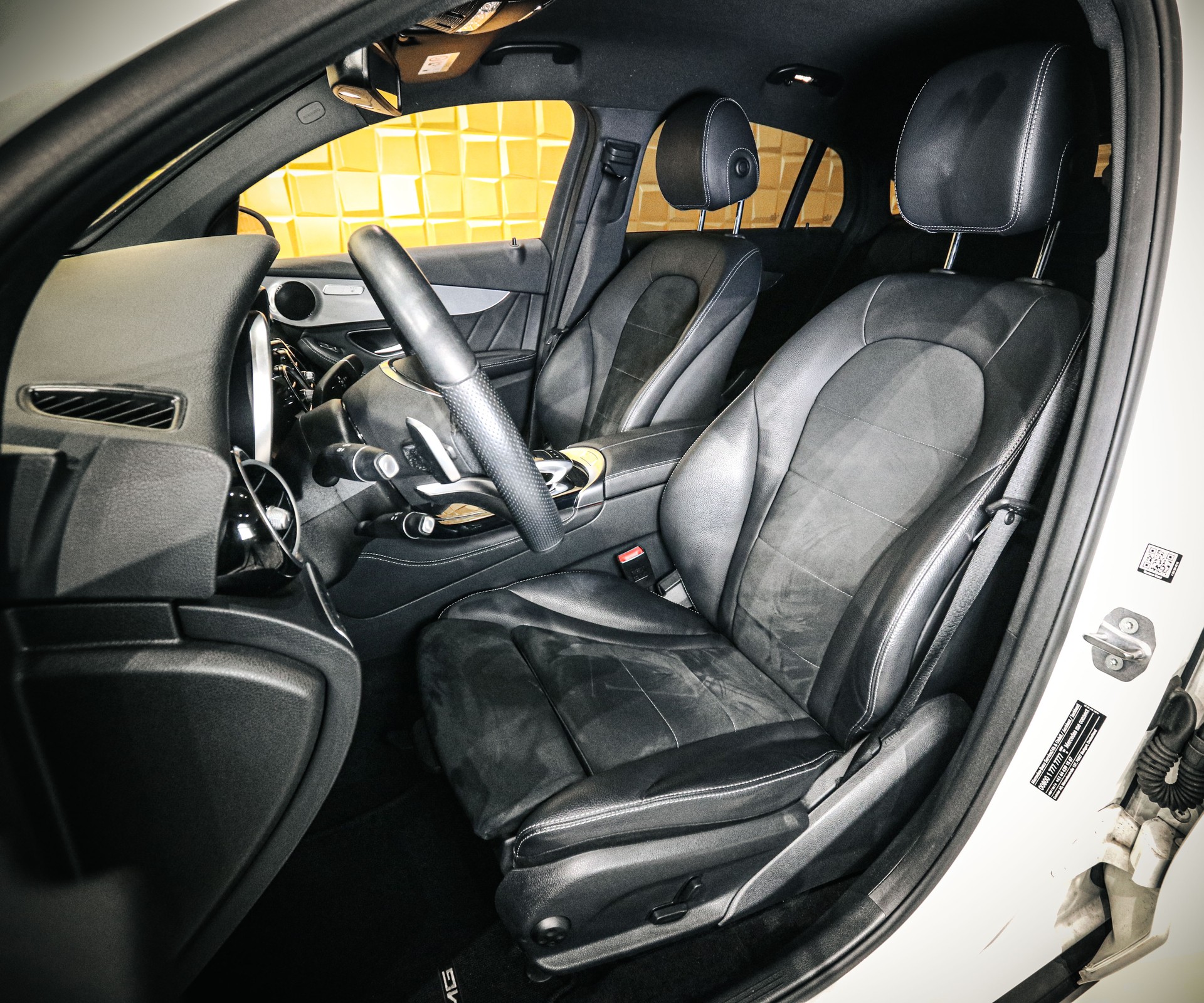 MERCEDES-BENZ GLC Coupé 250 d AMG Line 4Matic 9G-Tronic-image-9