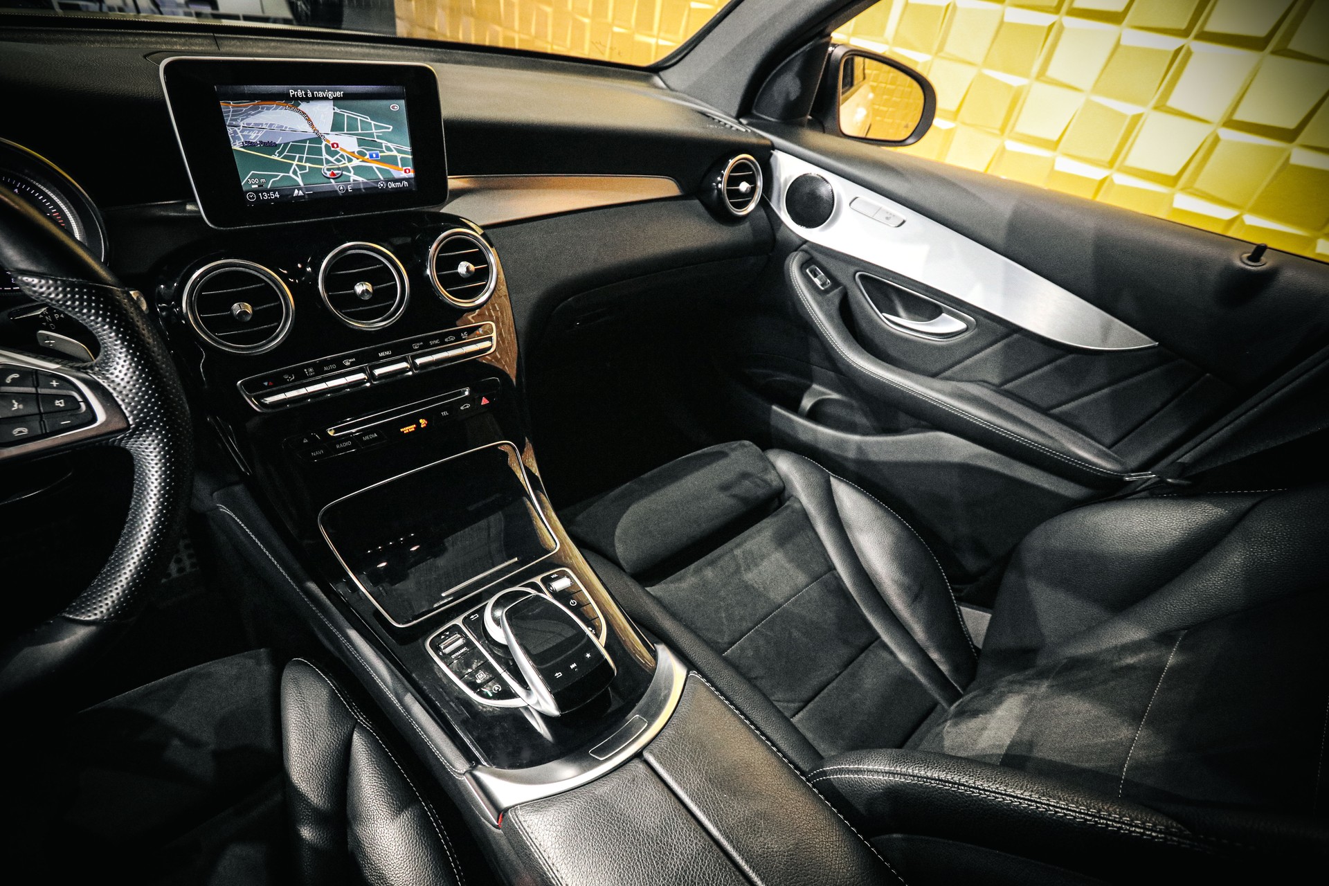 MERCEDES-BENZ GLC Coupé 250 d AMG Line 4Matic 9G-Tronic-image-13