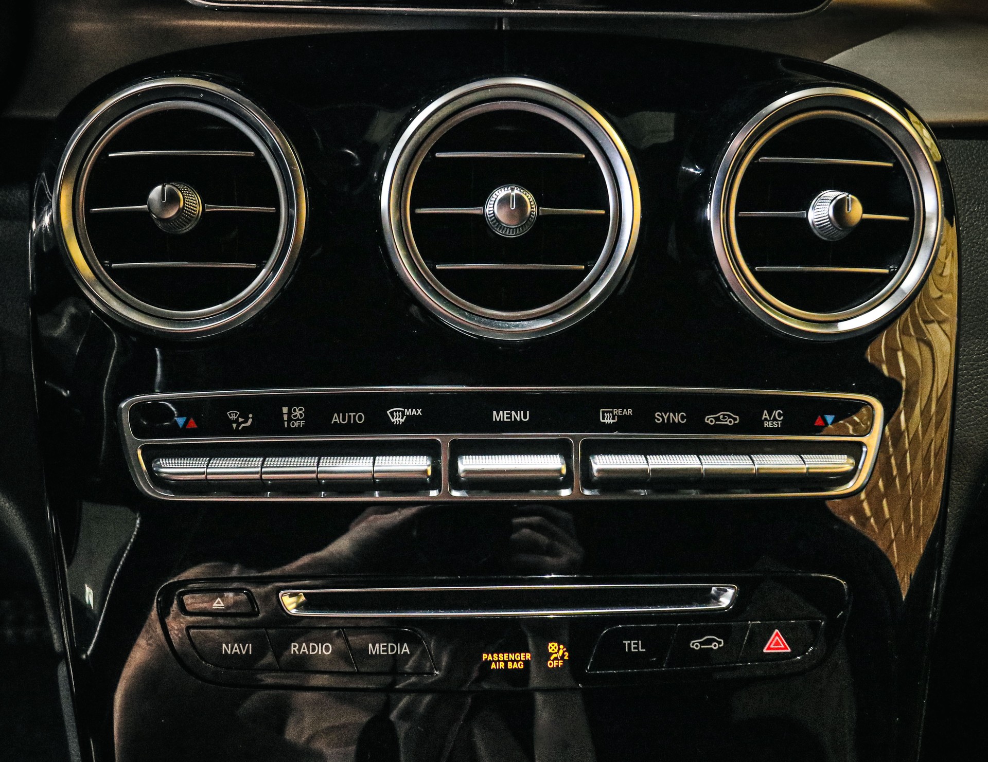 MERCEDES-BENZ GLC Coupé 250 d AMG Line 4Matic 9G-Tronic-image-15