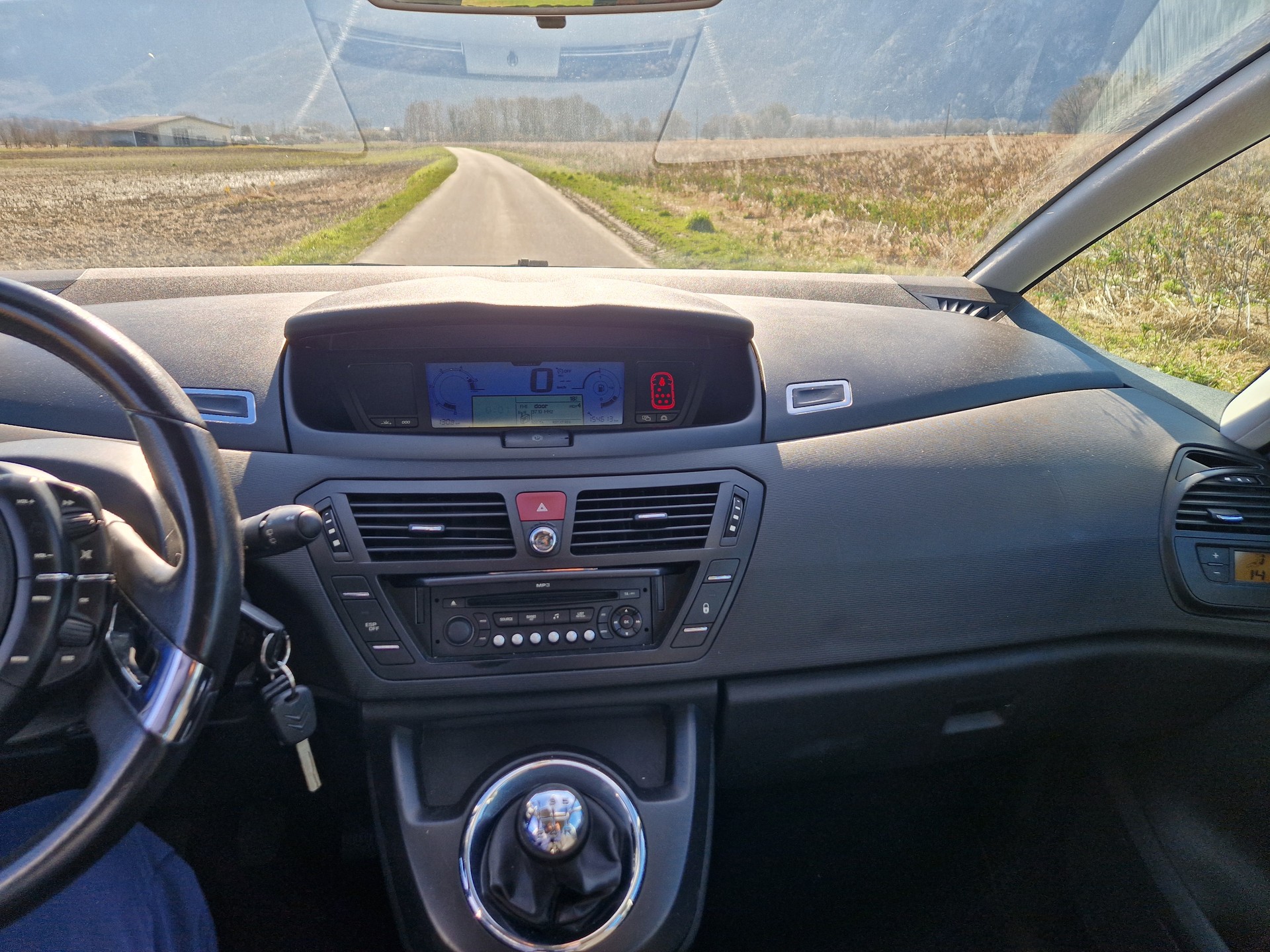 CITROEN Grand C4 Picasso 1.6 HDI 16V Dynamique-image-11
