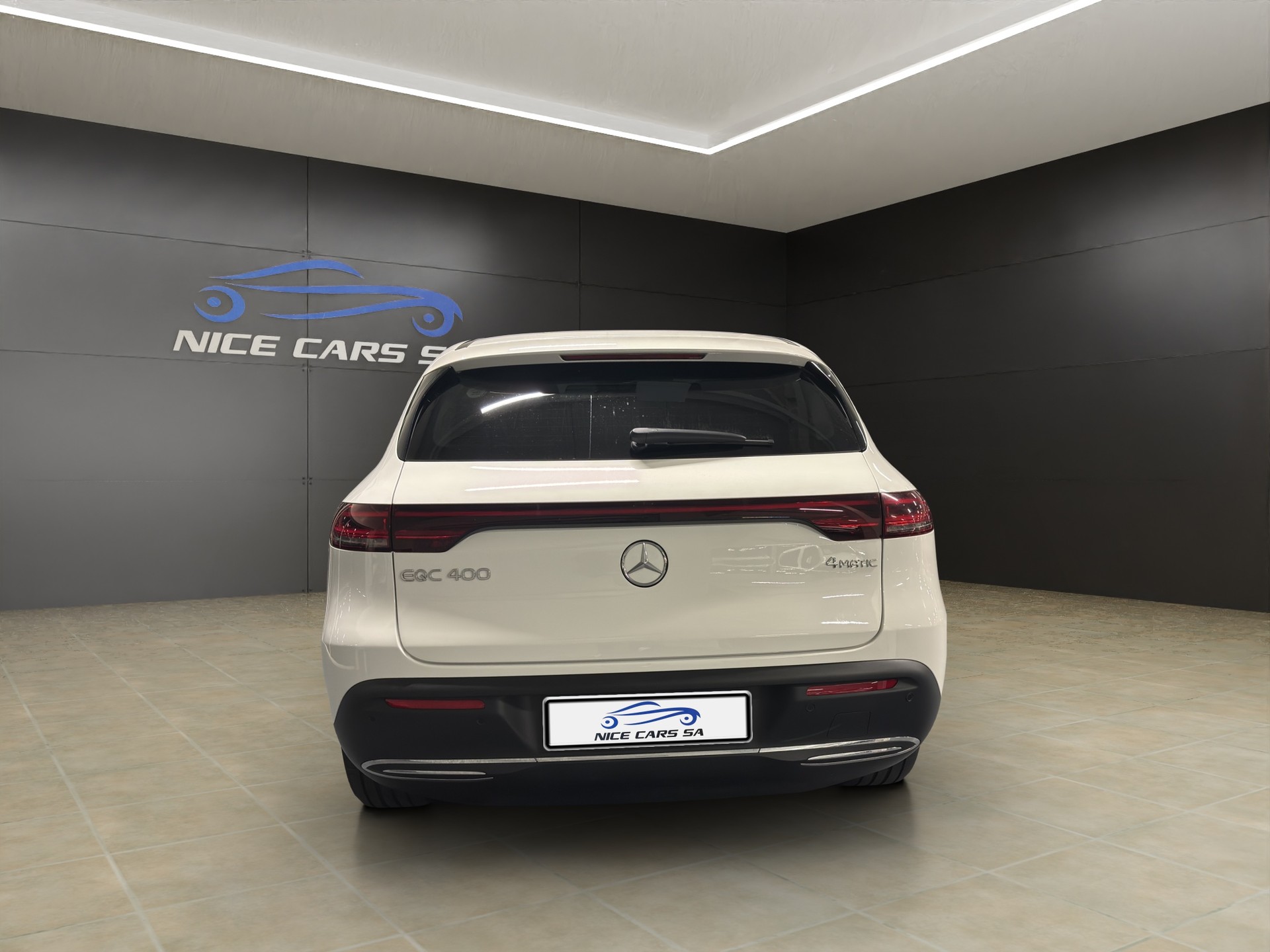 MERCEDES-BENZ EQC 400 4Matic EQ Star-image-8