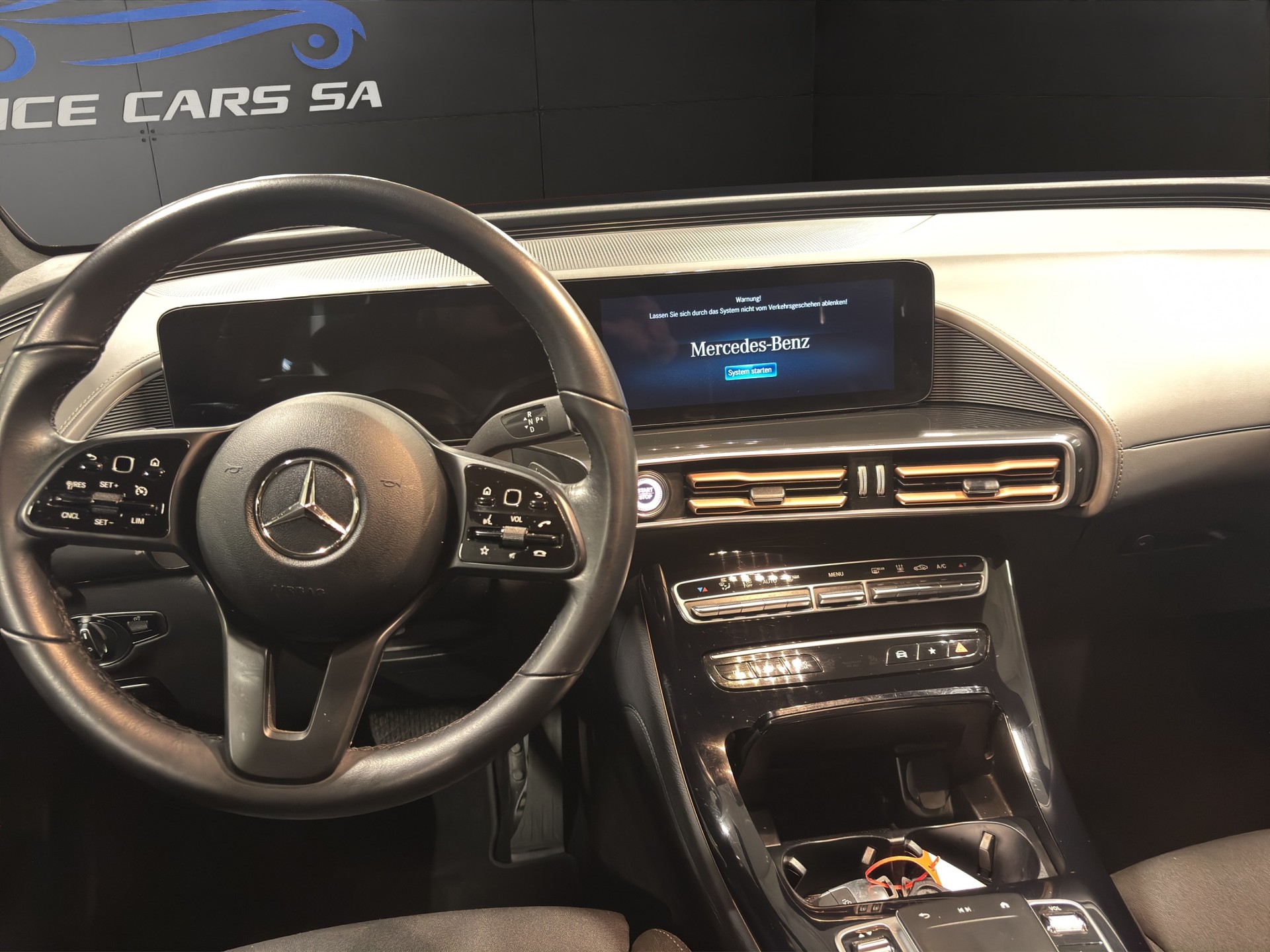 MERCEDES-BENZ EQC 400 4Matic EQ Star-image-14