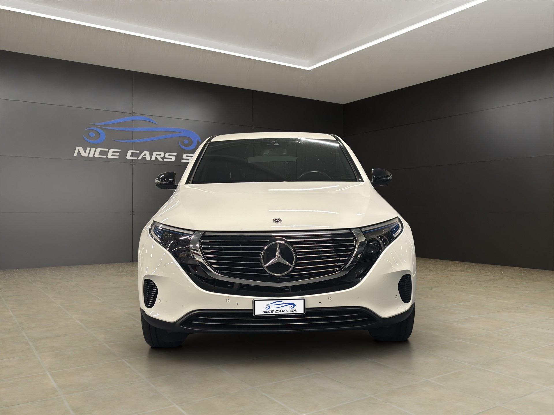 MERCEDES-BENZ EQC 400 4Matic EQ Star-image-4