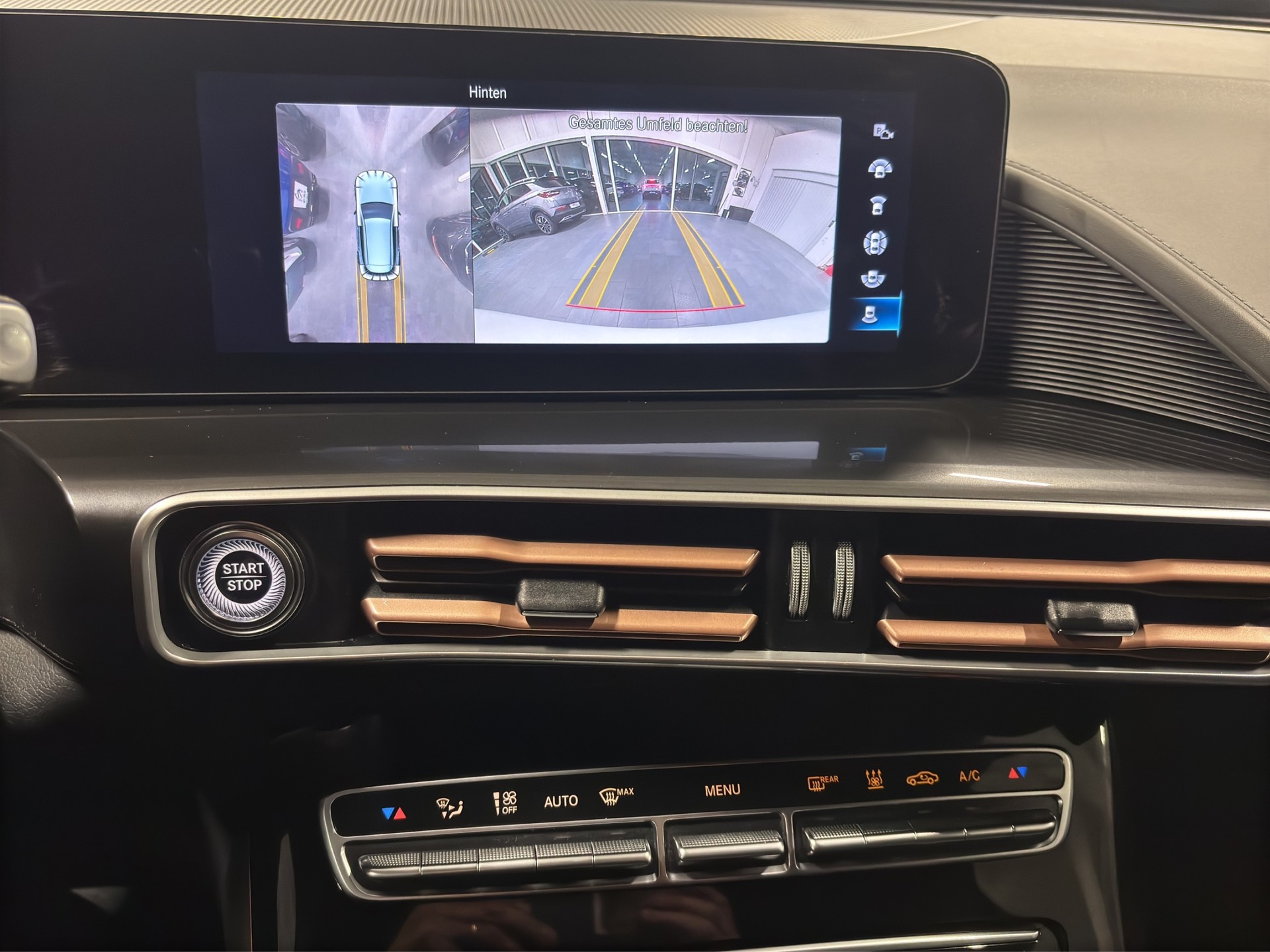 MERCEDES-BENZ EQC 400 4Matic EQ Star-image-12