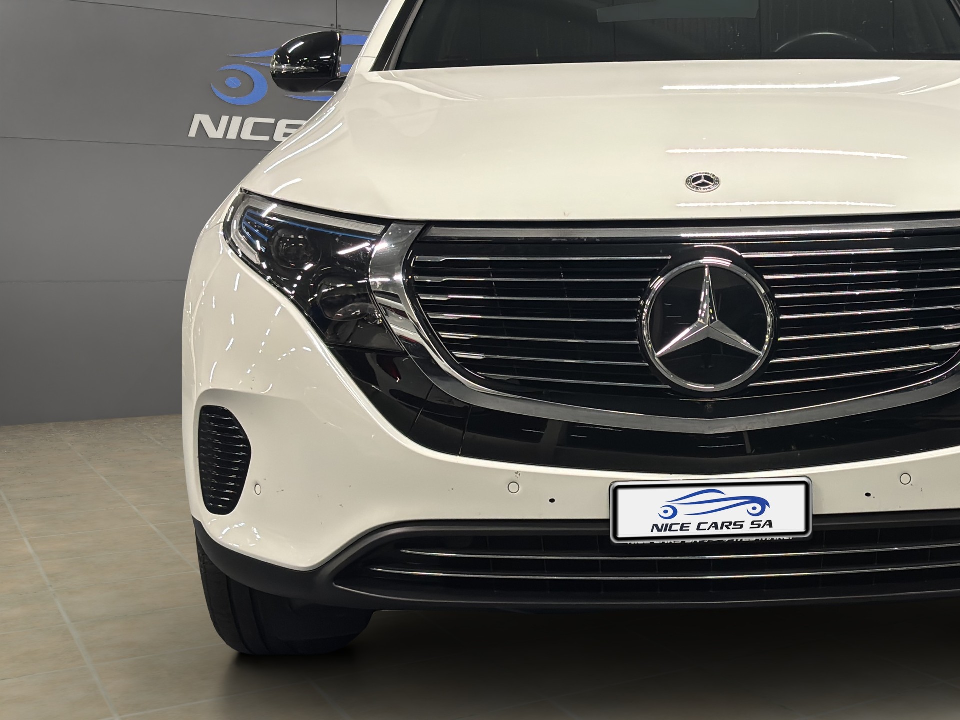 MERCEDES-BENZ EQC 400 4Matic EQ Star-image-5