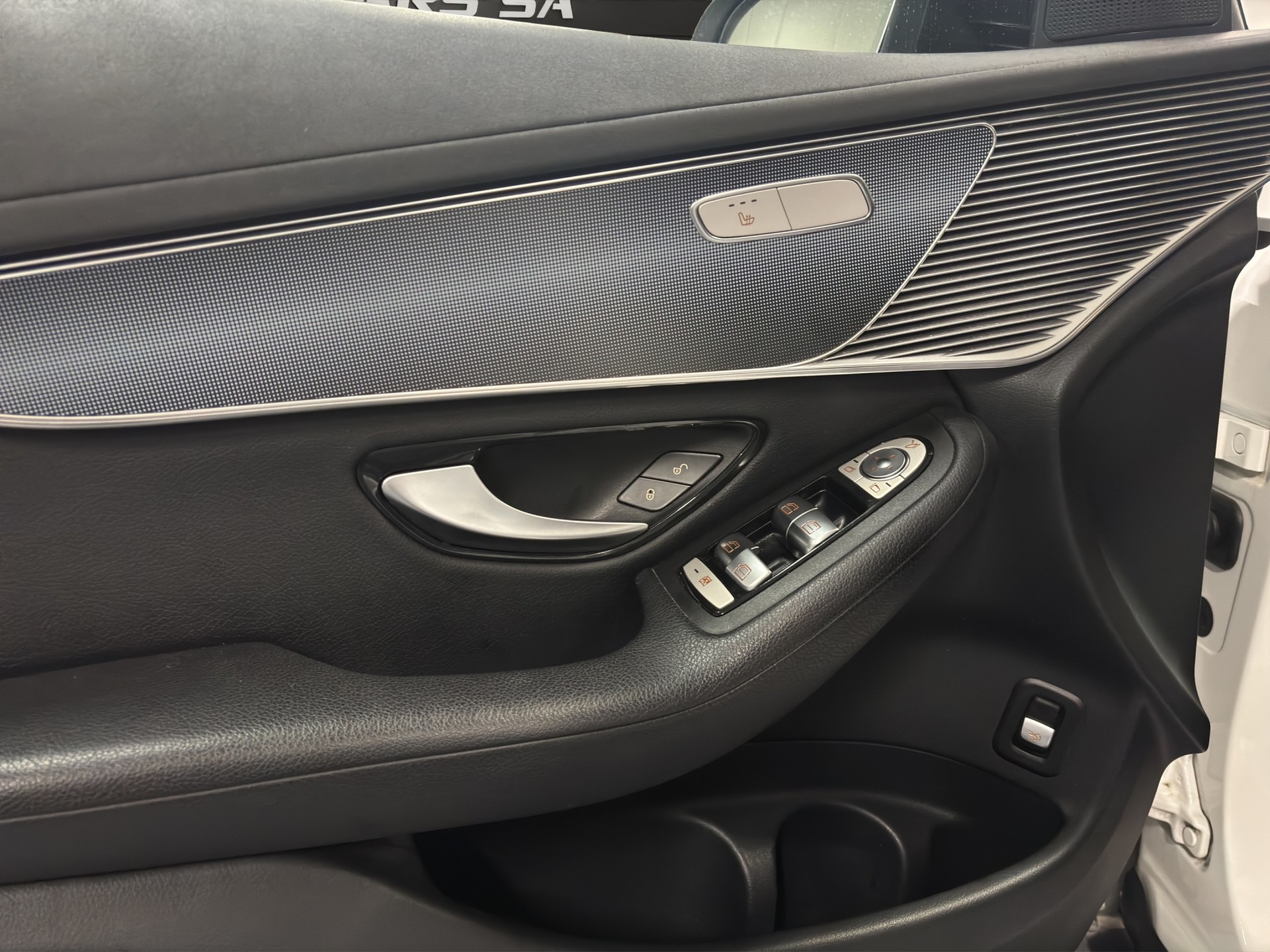 MERCEDES-BENZ EQC 400 4Matic EQ Star-image-20