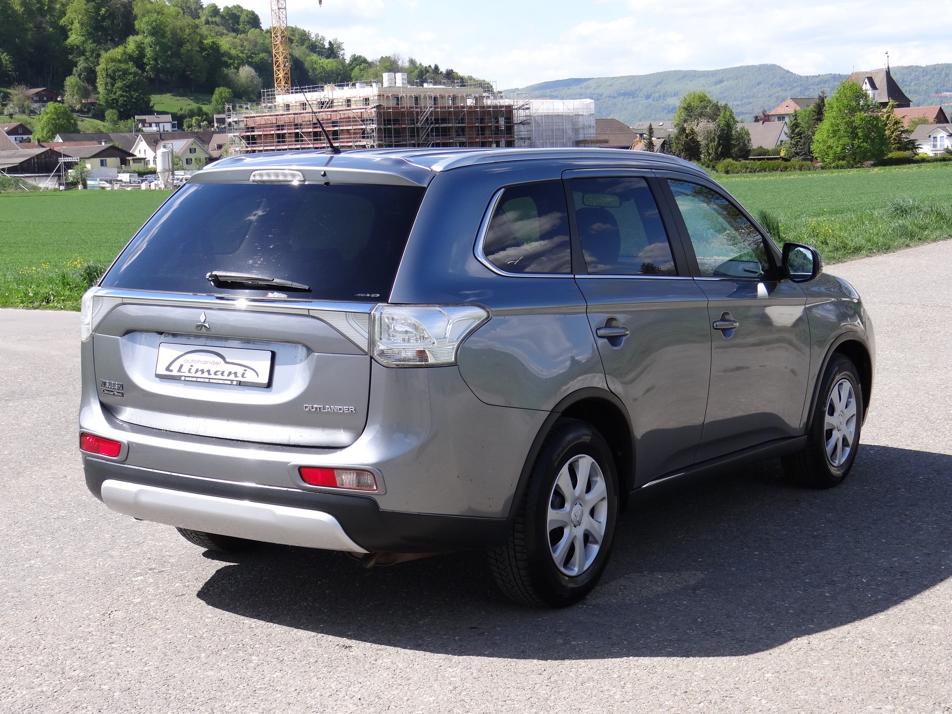 MITSUBISHI Outlander 2.0 Navigator CVT-image-5