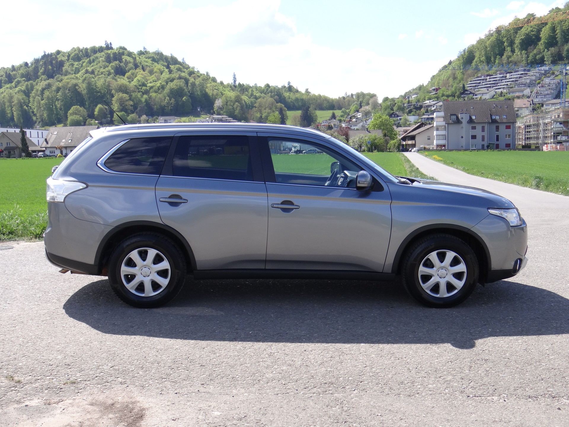 MITSUBISHI Outlander 2.0 Navigator CVT-image-4