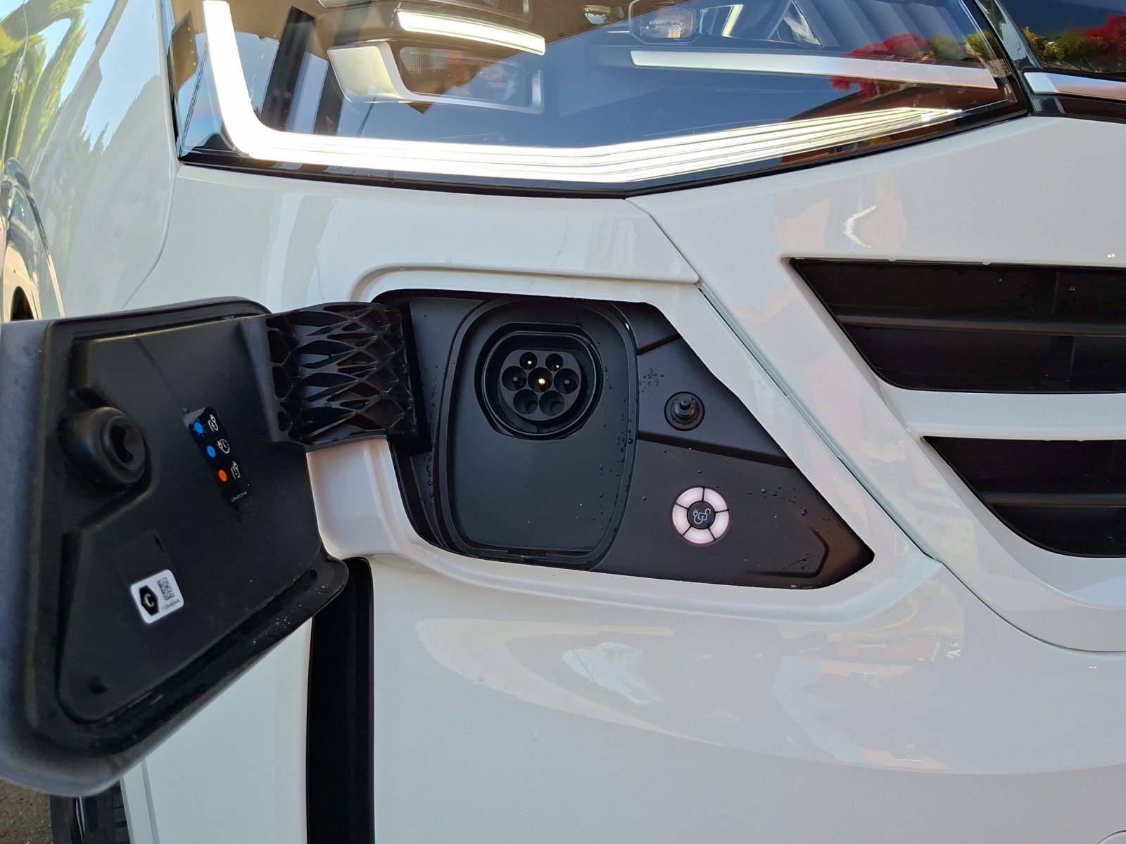 VW Caravelle 2.5TSI eHYBRID 16,5 kWh Life Aut.8-image-23