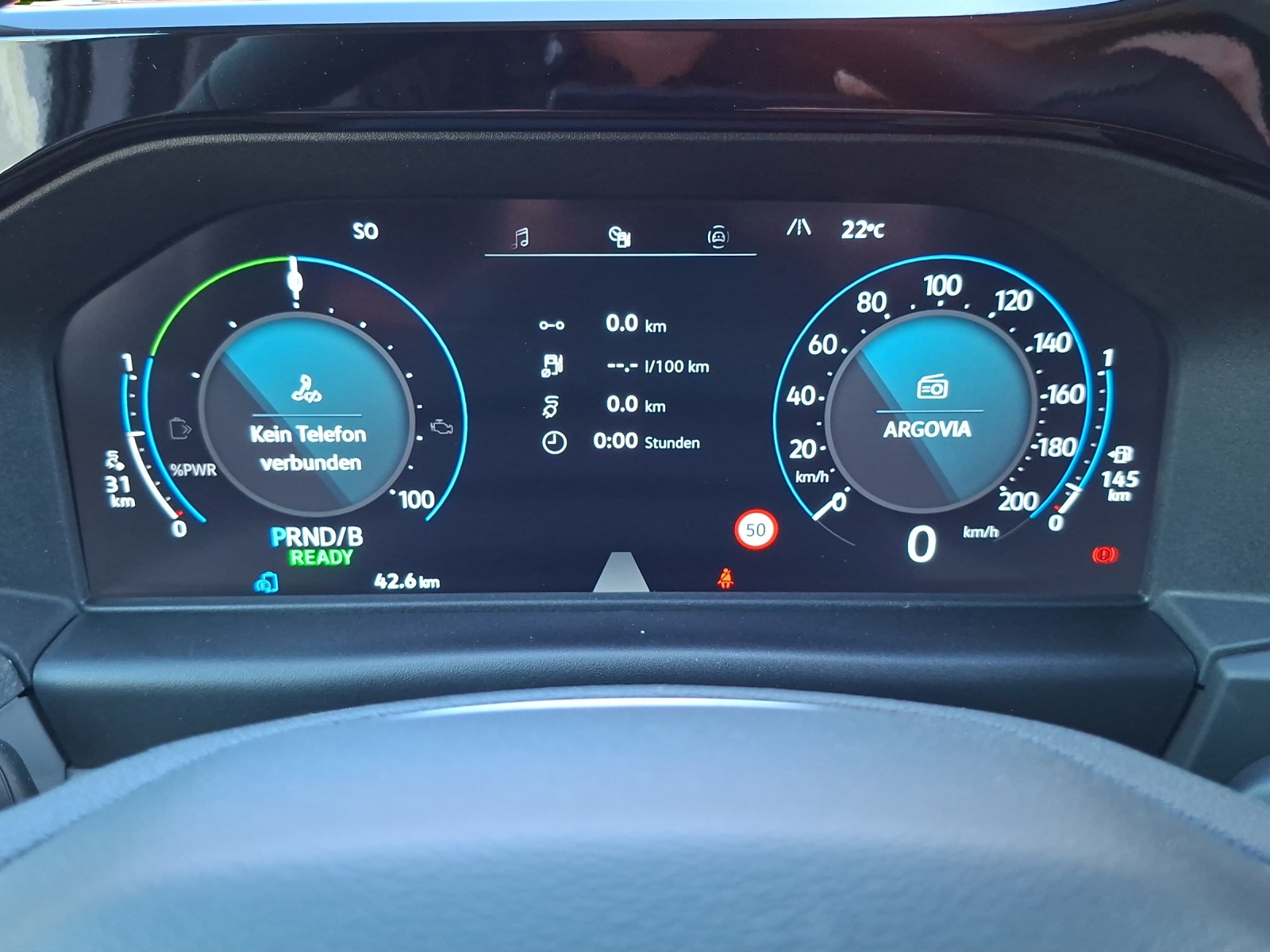 VW Caravelle 2.5TSI eHYBRID 16,5 kWh Life Aut.8-image-12