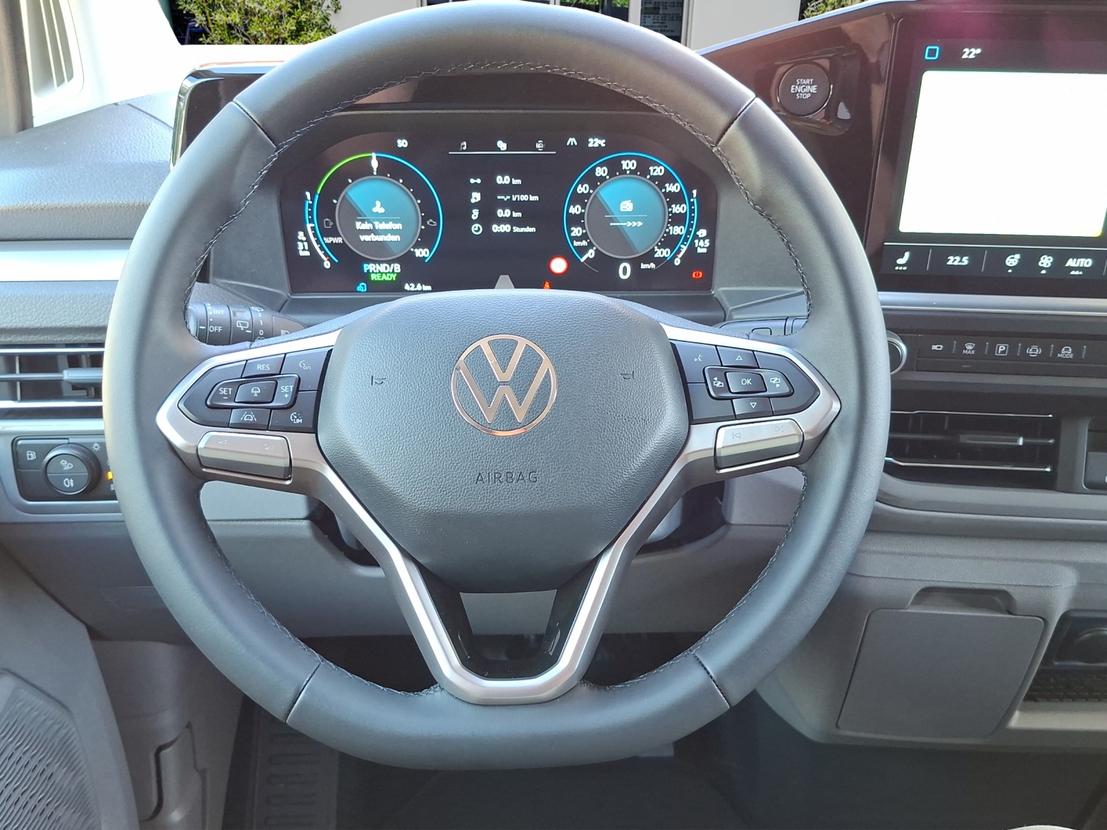 VW Caravelle 2.5TSI eHYBRID 16,5 kWh Life Aut.8-image-11