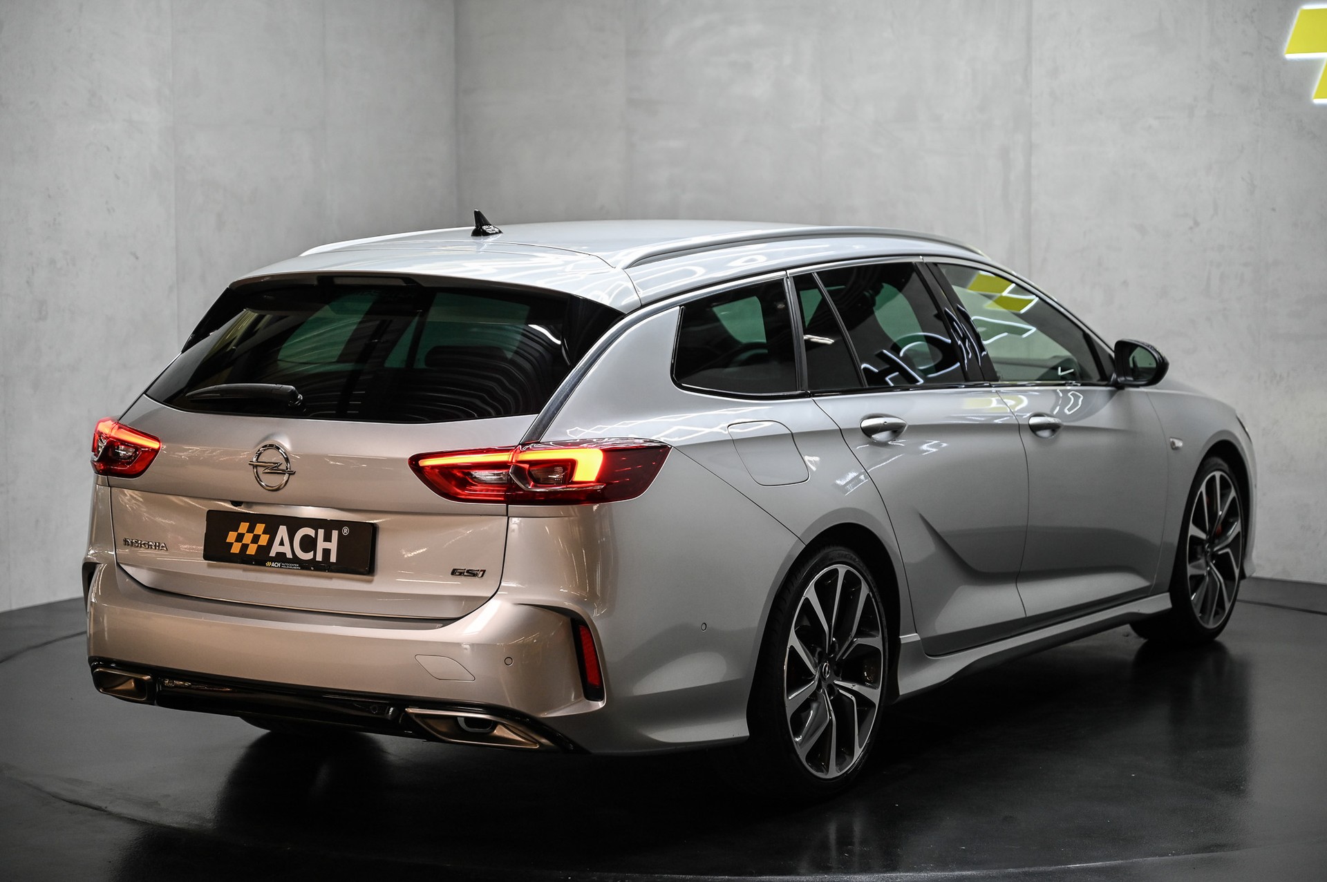 OPEL Insignia Sports Tourer 2.0 T GSi AWD-image-8