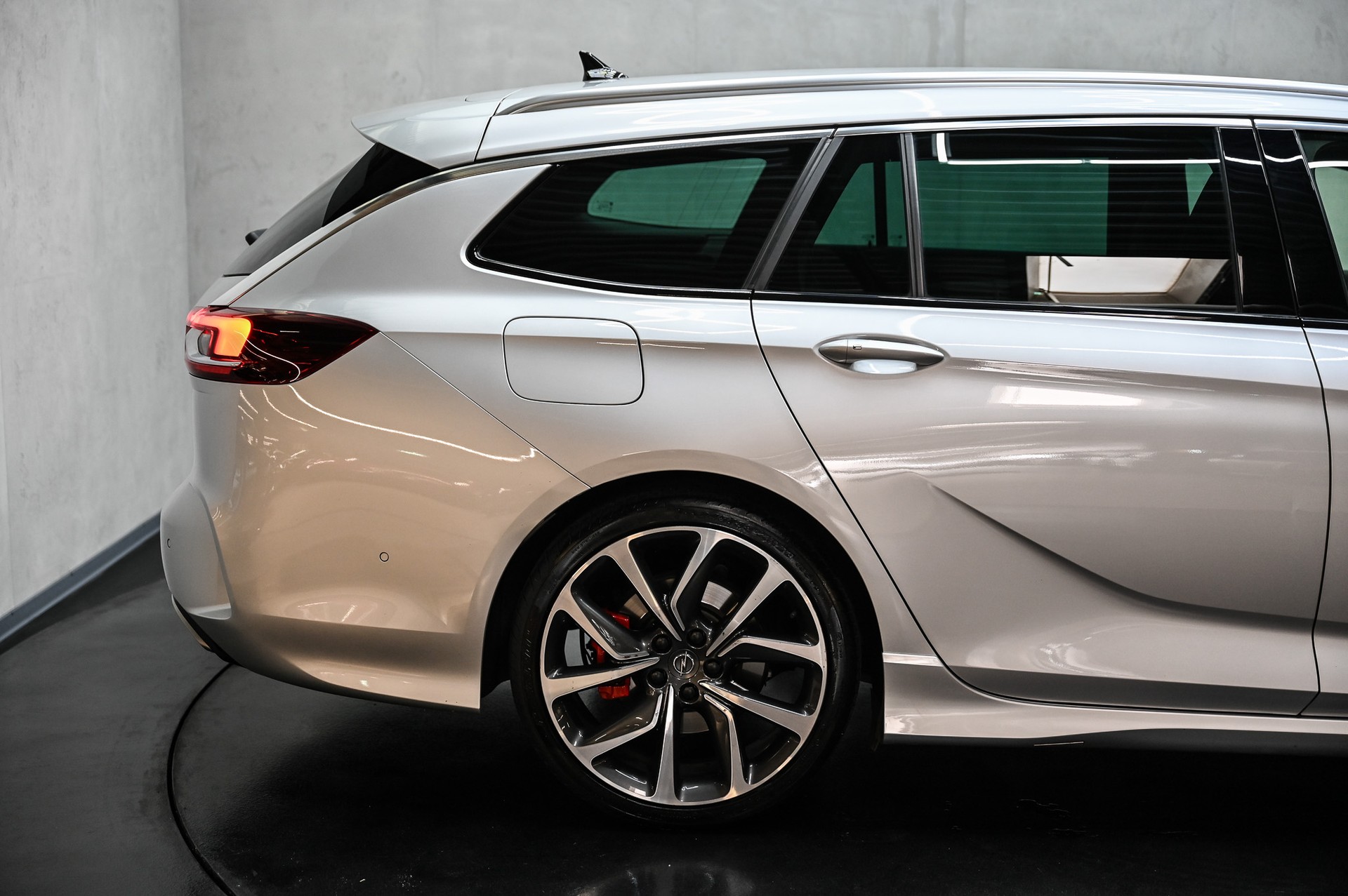 OPEL Insignia Sports Tourer 2.0 T GSi AWD-image-13