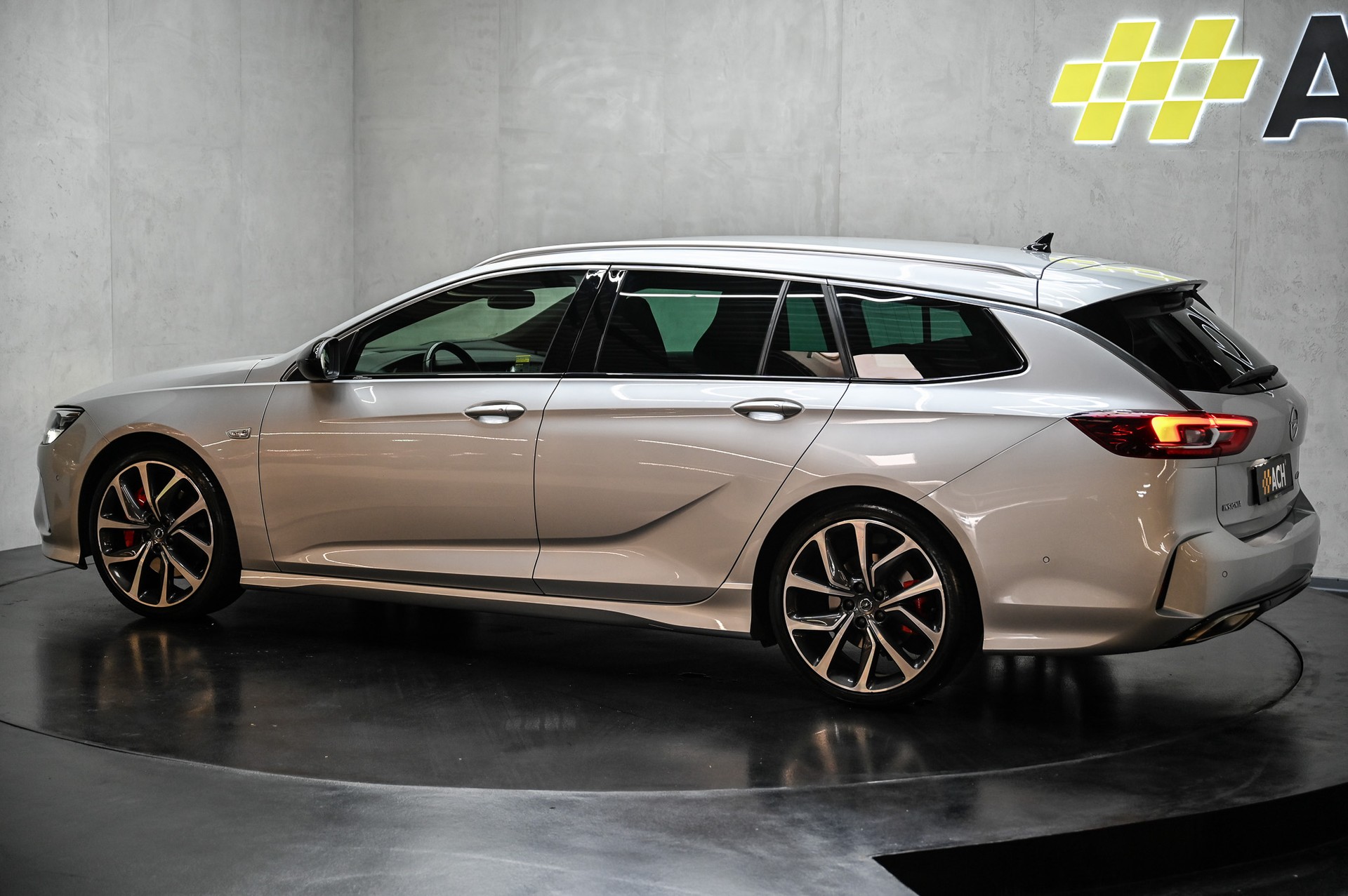 OPEL Insignia Sports Tourer 2.0 T GSi AWD-image-5