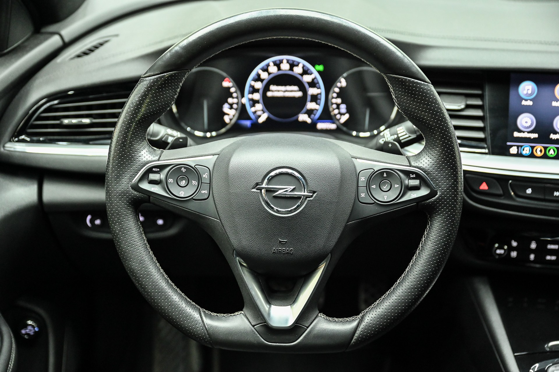 OPEL Insignia Sports Tourer 2.0 T GSi AWD-image-23