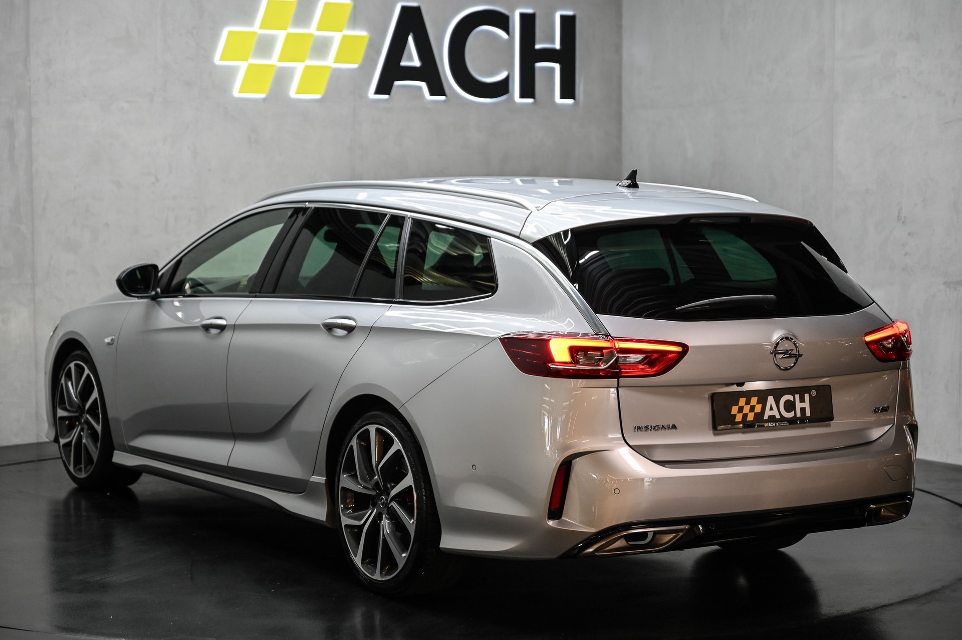 OPEL Insignia Sports Tourer 2.0 T GSi AWD-image-6