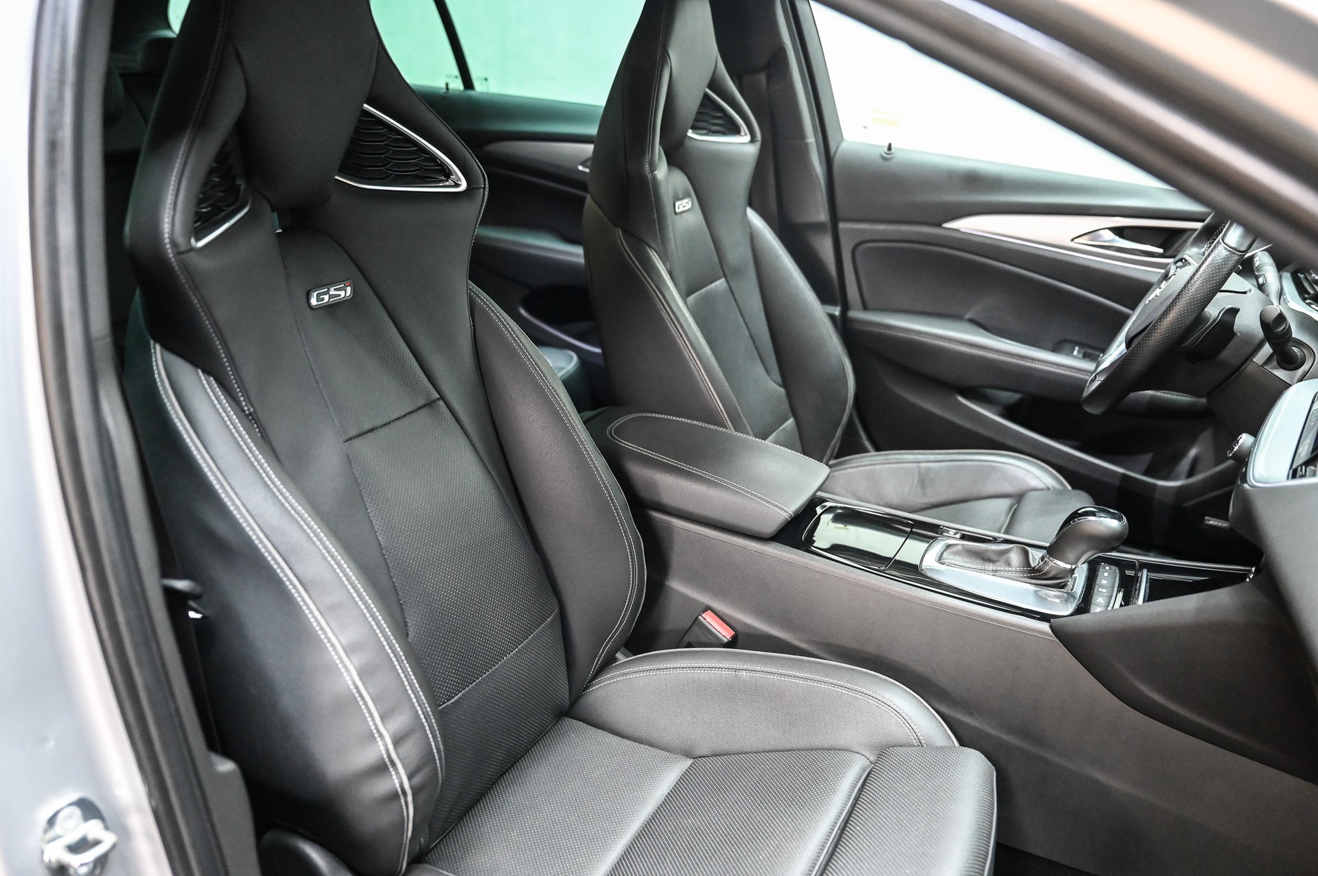 OPEL Insignia Sports Tourer 2.0 T GSi AWD-image-27