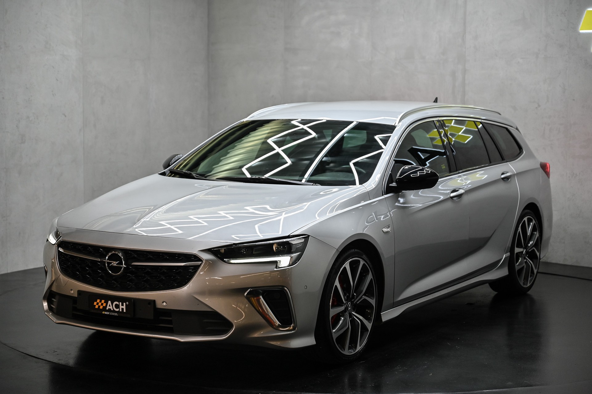 OPEL Insignia Sports Tourer 2.0 T GSi AWD-showroom-element-2