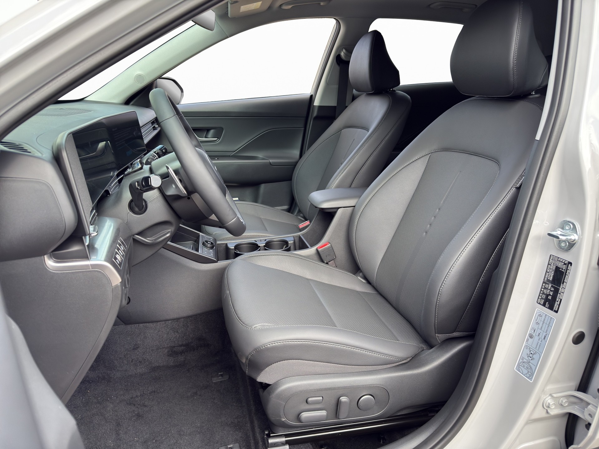 HYUNDAI Kona 1.6 GDi Hybrid Vertex-image-5