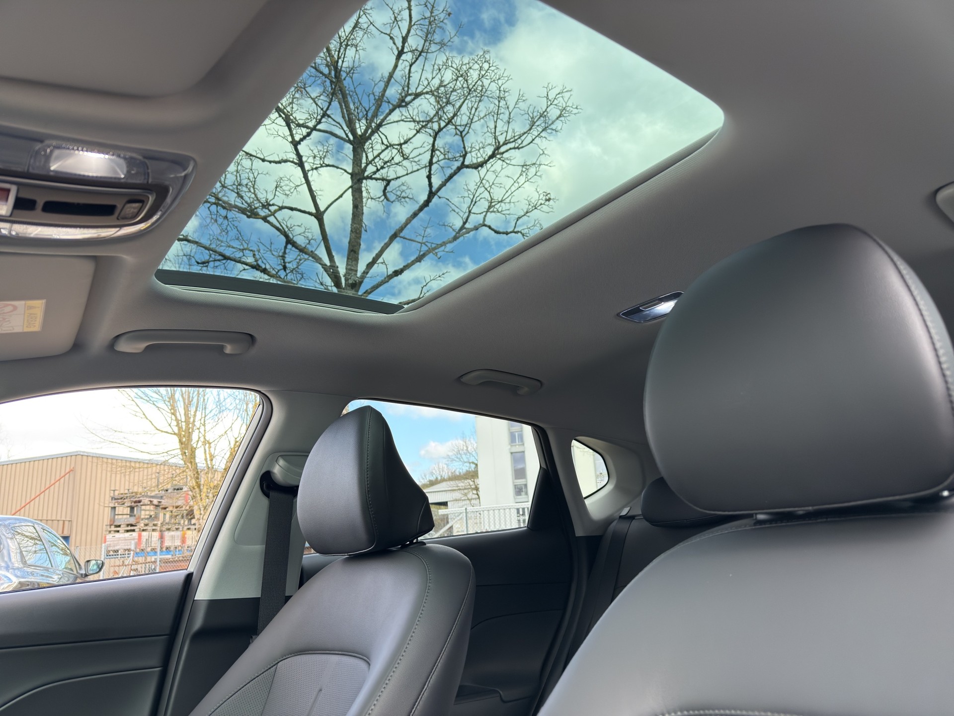 HYUNDAI Kona 1.6 GDi Hybrid Vertex-image-9