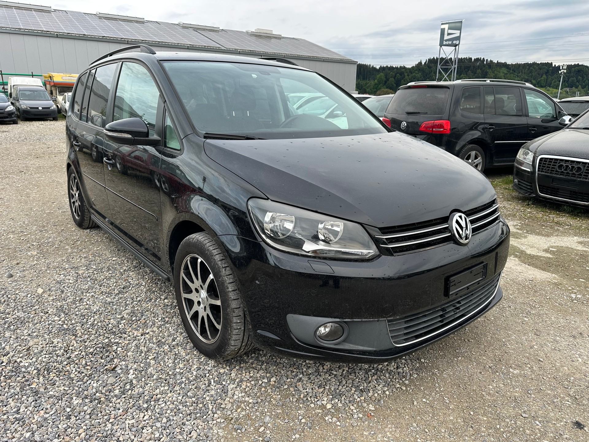 VW Touran 2.0 TDI Comfortline-image-2