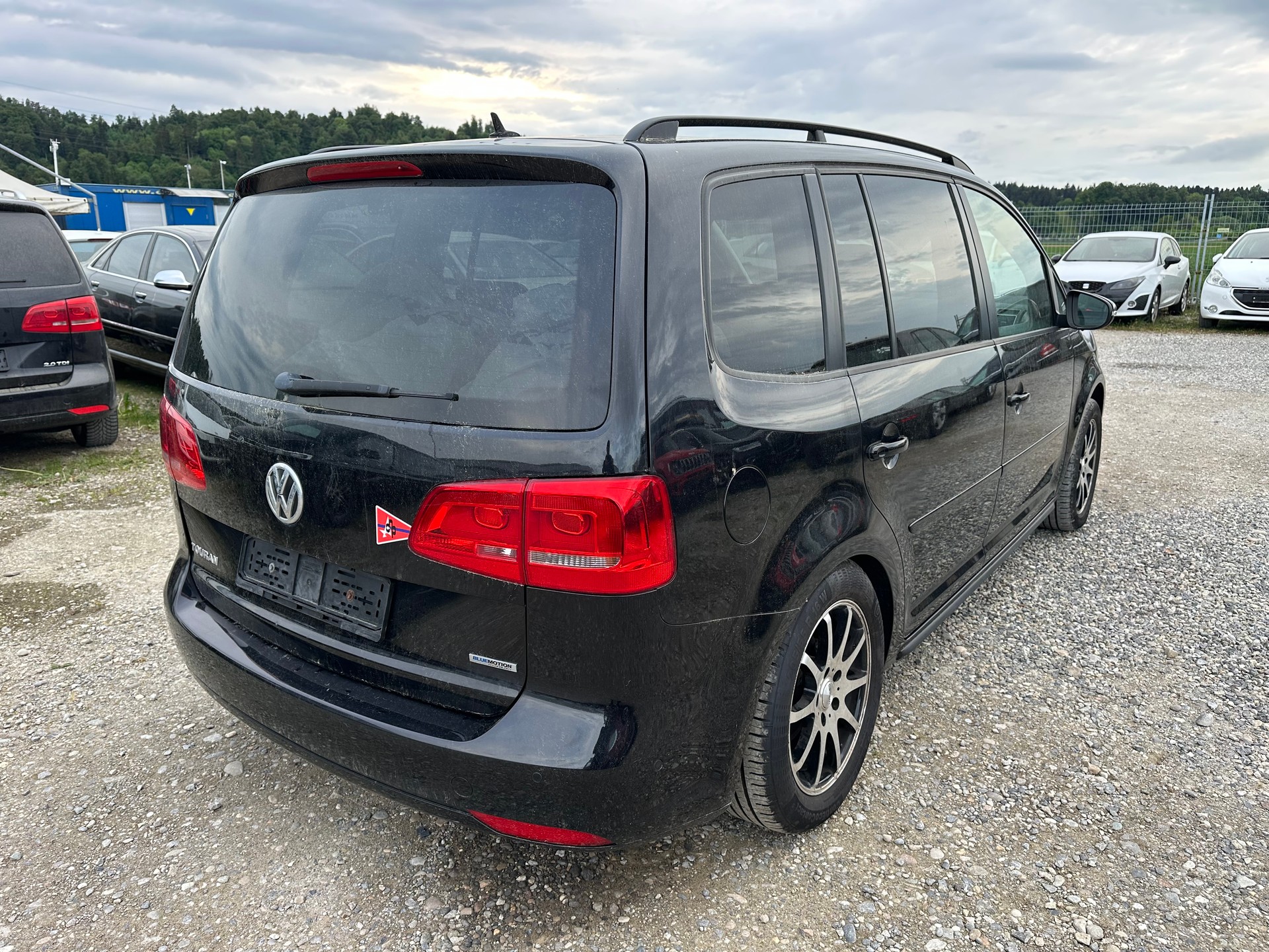VW Touran 2.0 TDI Comfortline-image-3
