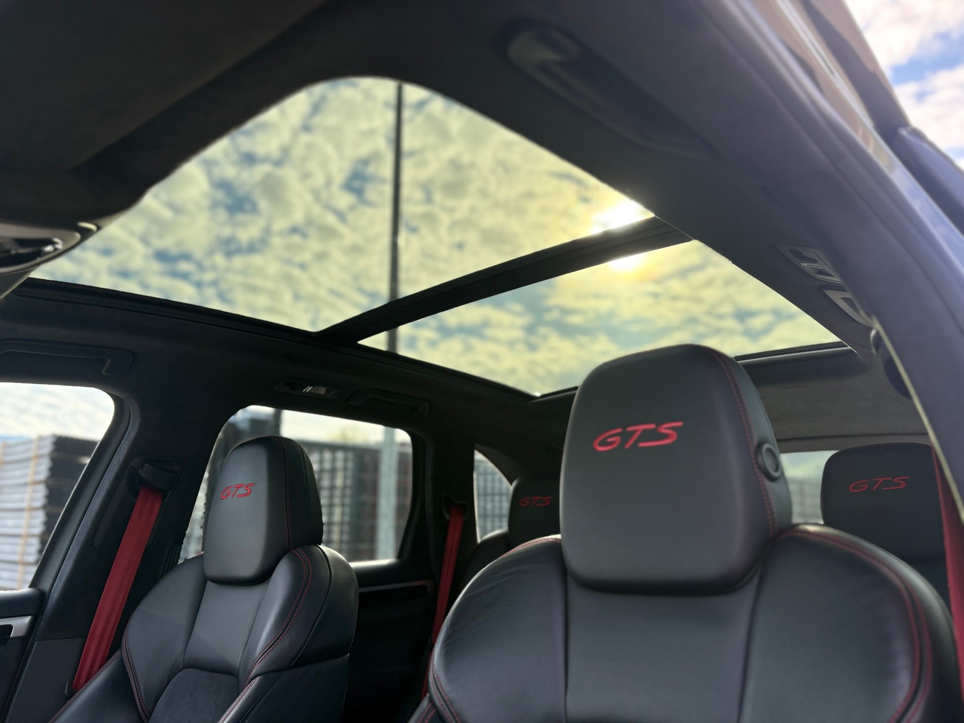 PORSCHE Cayenne GTS-image-22