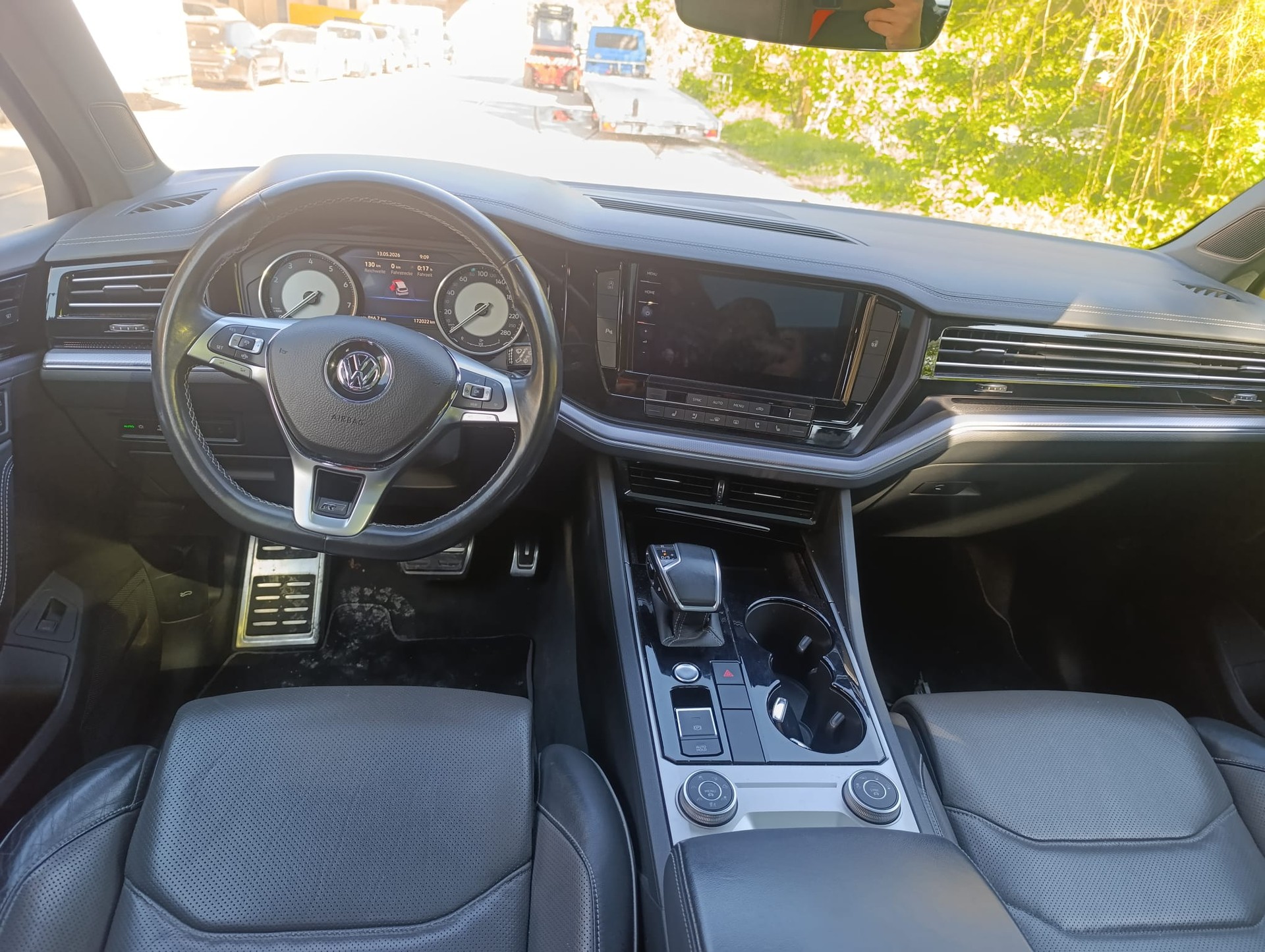 VW Touareg 3.0 TSI R-Line Tiptronic-showroom-element-3