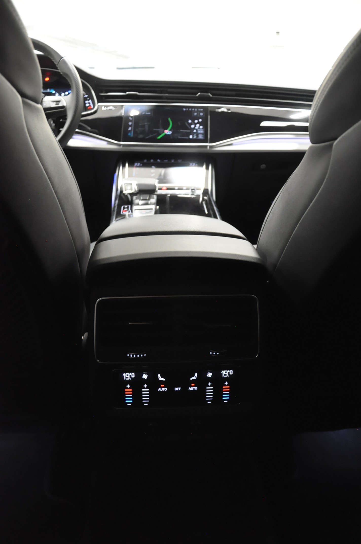 AUDI Q8 50 TDI quattro tiptronic-image-21