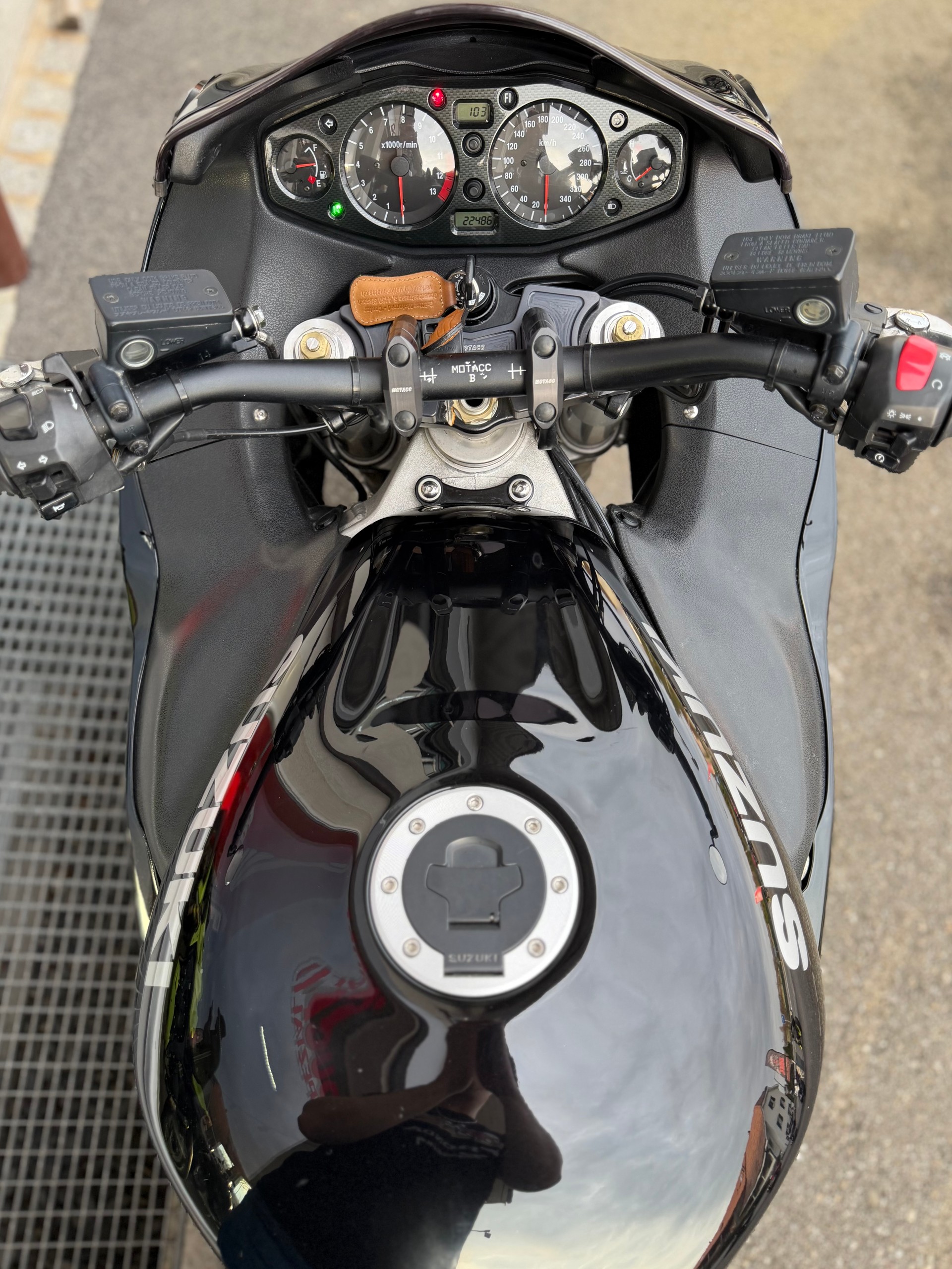 SUZUKI GSX 1300 R I.E. Hayabusa-image-7