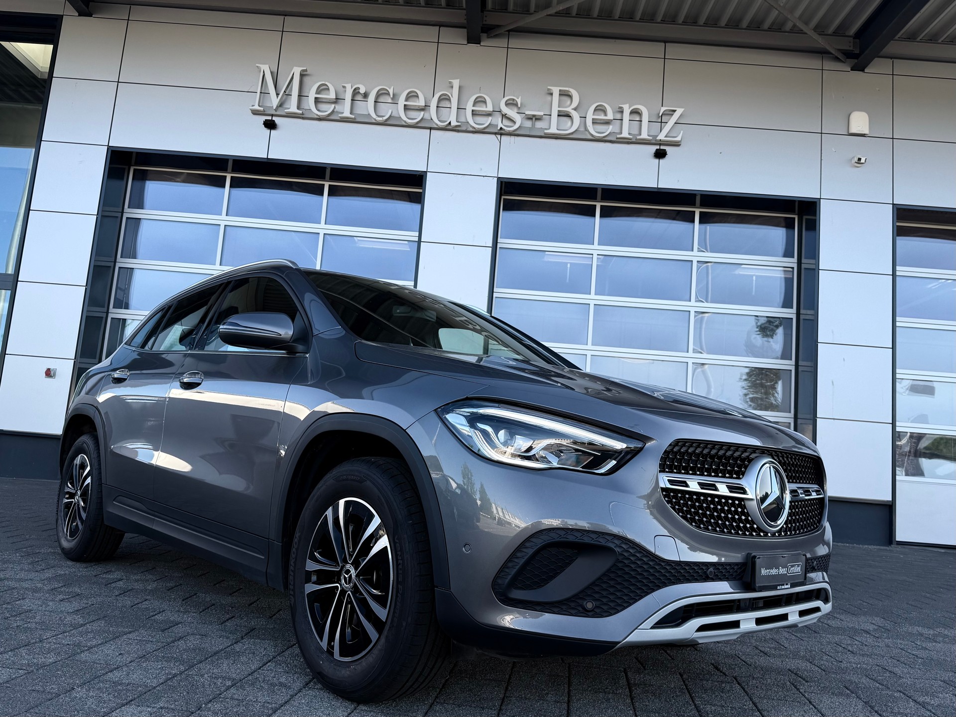 MERCEDES-BENZ GLA 200 4Matic Style 8G-DCT