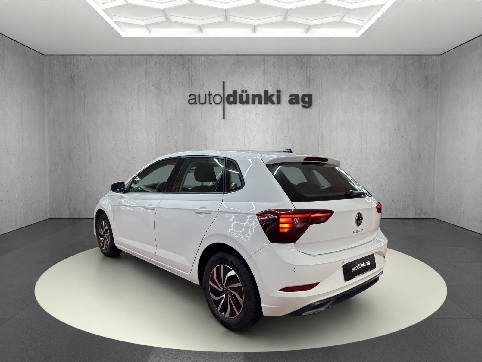 VW Polo 1.0 TSI Life DSG-showroom-element-2