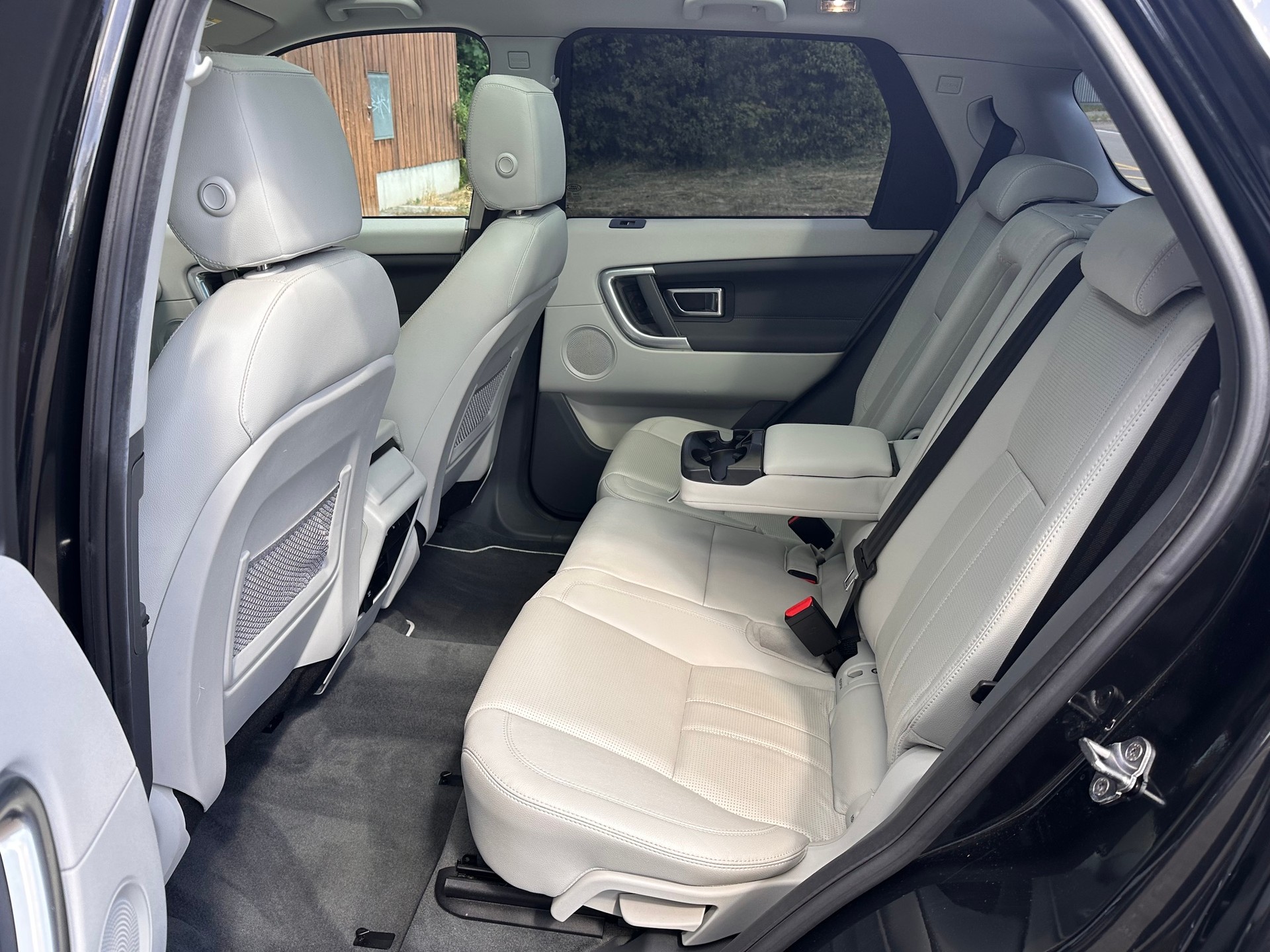 LAND ROVER Discovery Sport 2.0 Si4 HSE Luxury AT9-image-10