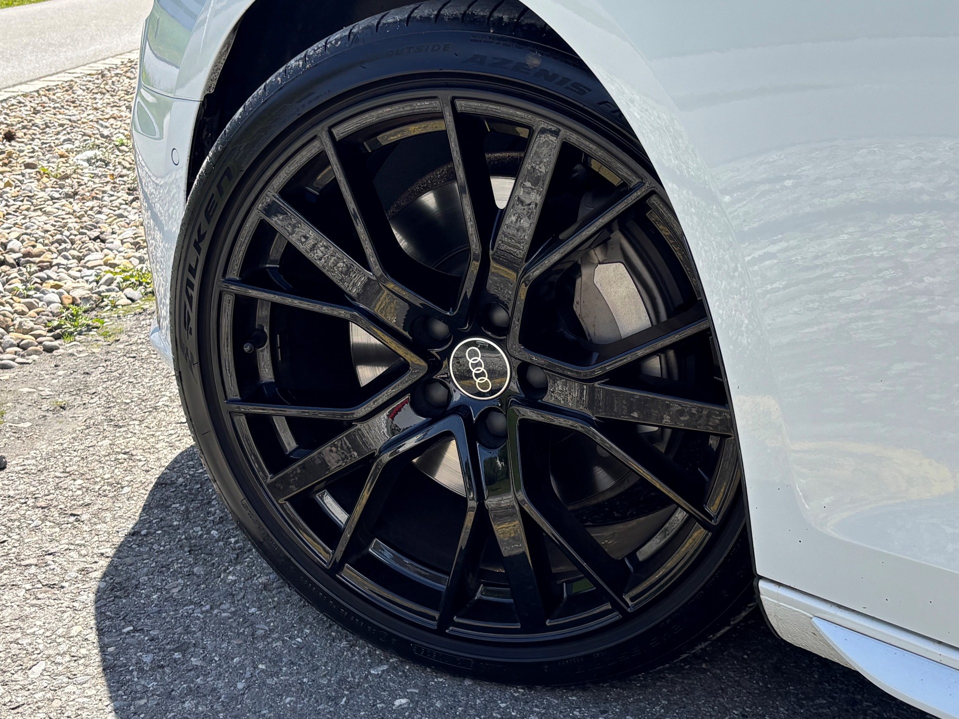 AUDI A4 Avant 45 TFSI S-line quattro-image-4