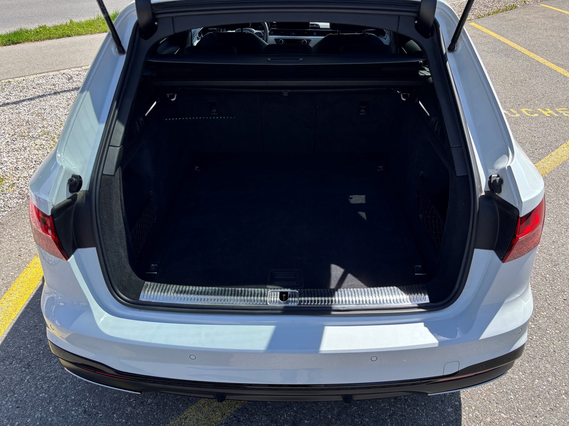 AUDI A4 Avant 45 TFSI S-line quattro-image-14