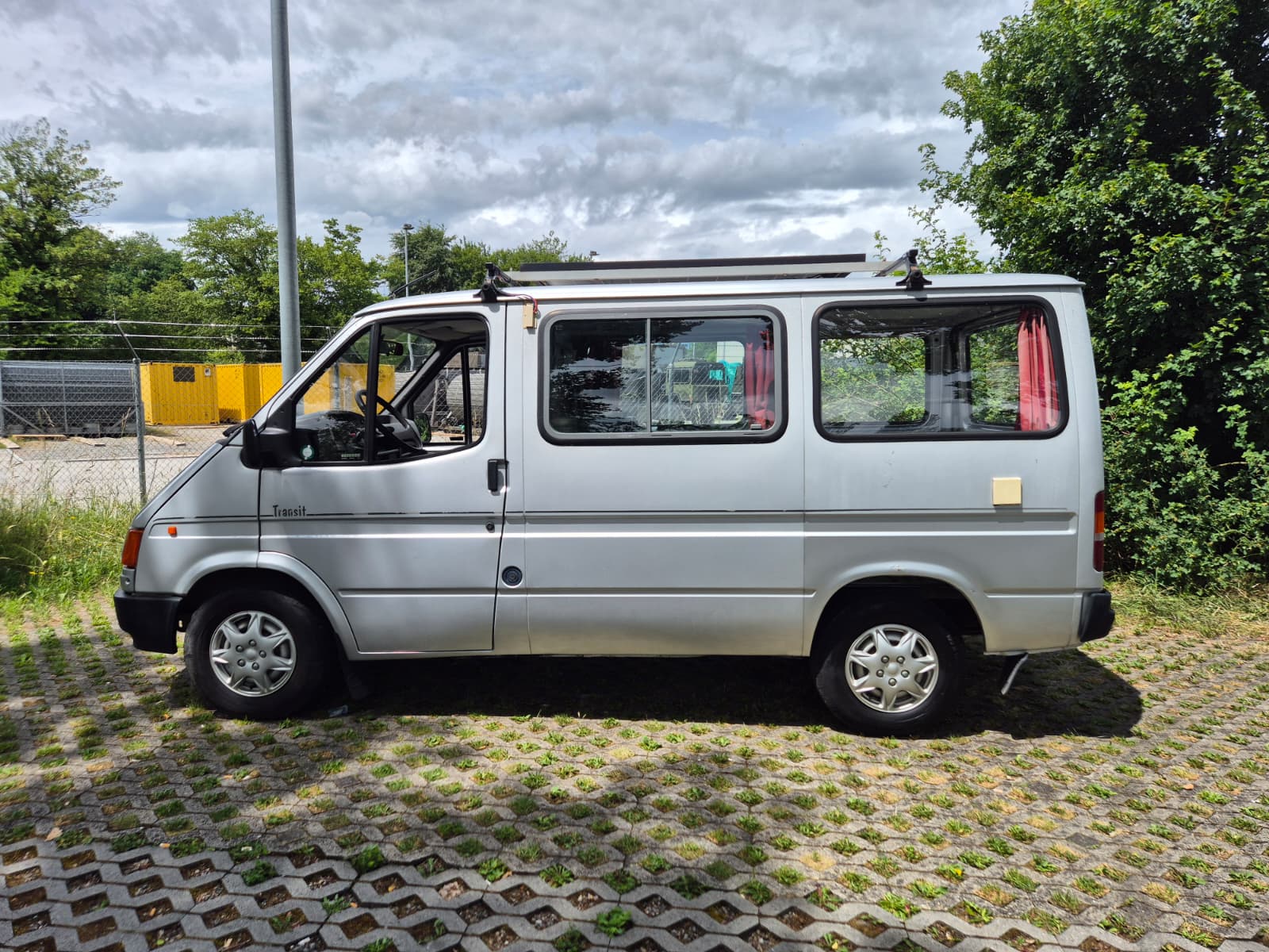 FORD Transit 120-image-3