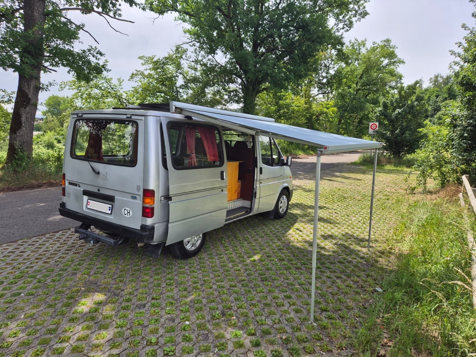 FORD Transit 120-image-1
