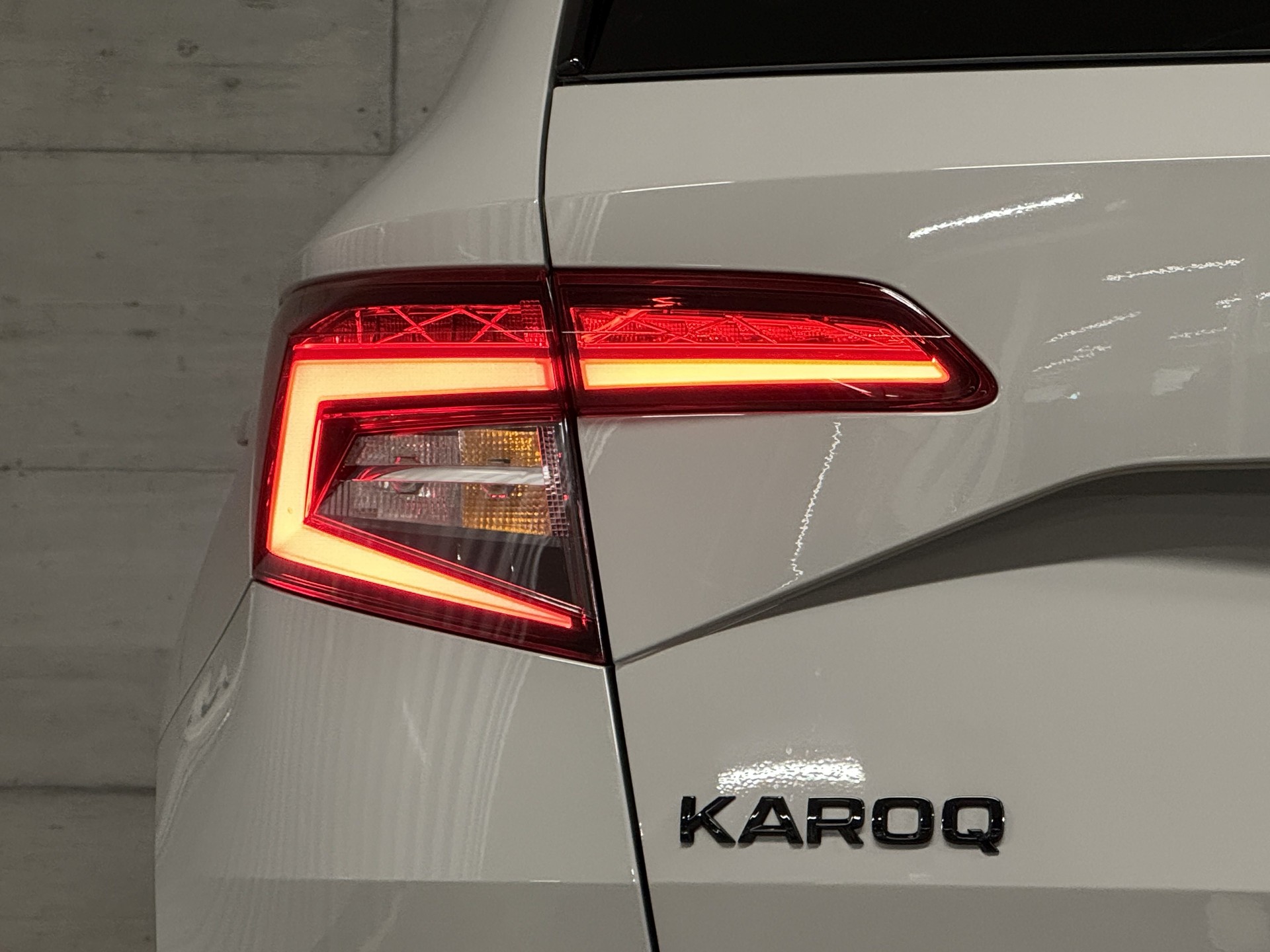 SKODA Karoq 2.0 TDI CR SportLine 4x4 DSG-image-4