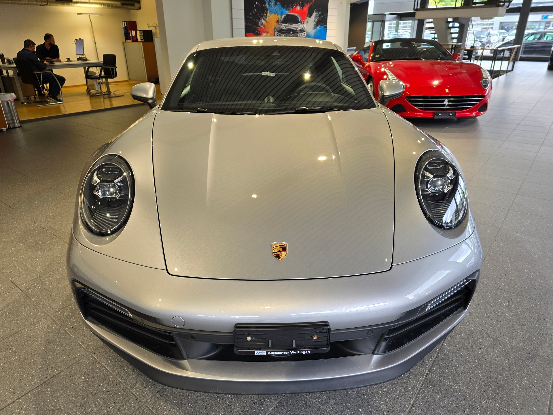 PORSCHE 911 Carrera 4S-image-4