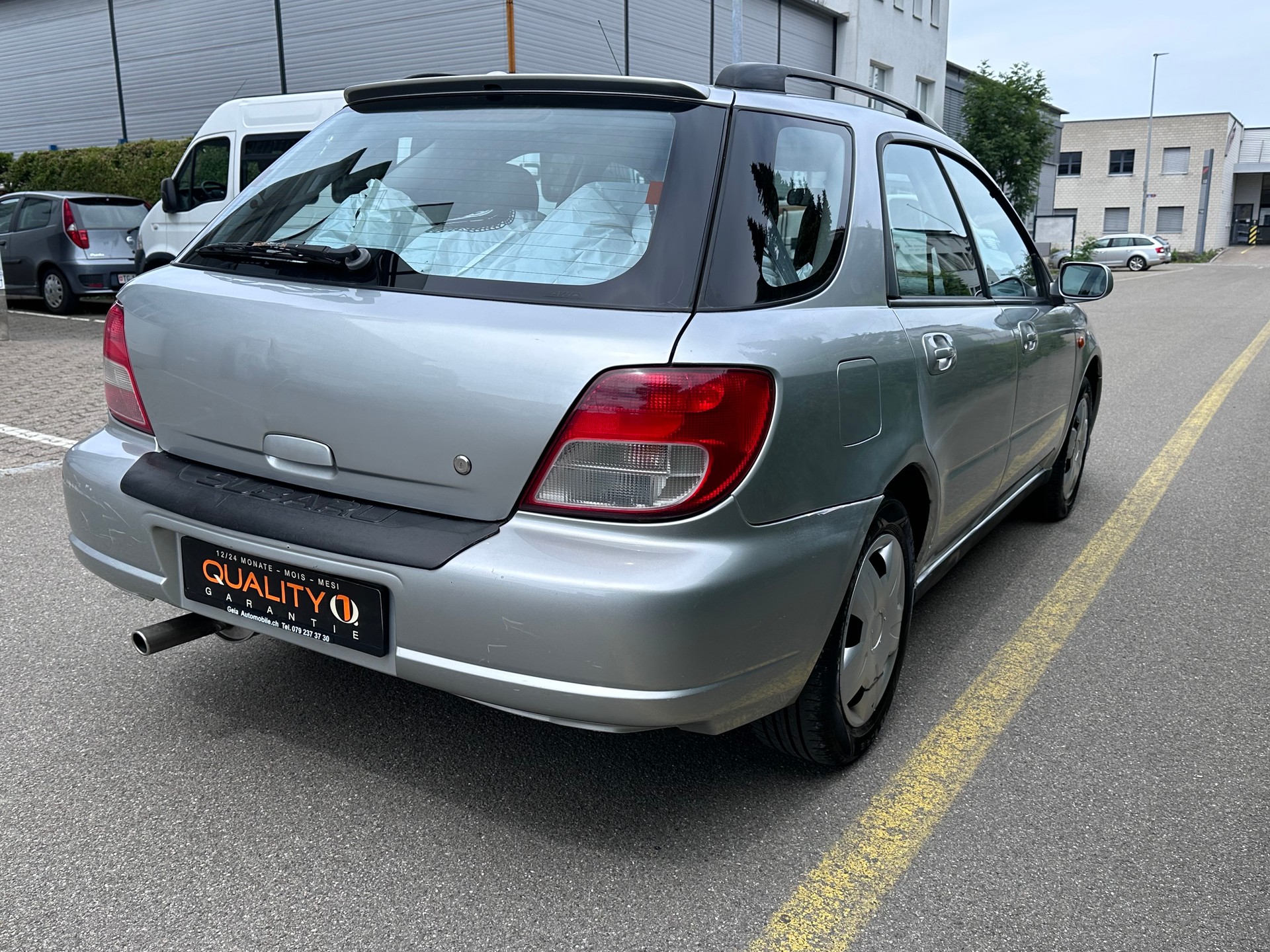 SUBARU Impreza 2.0-image-3