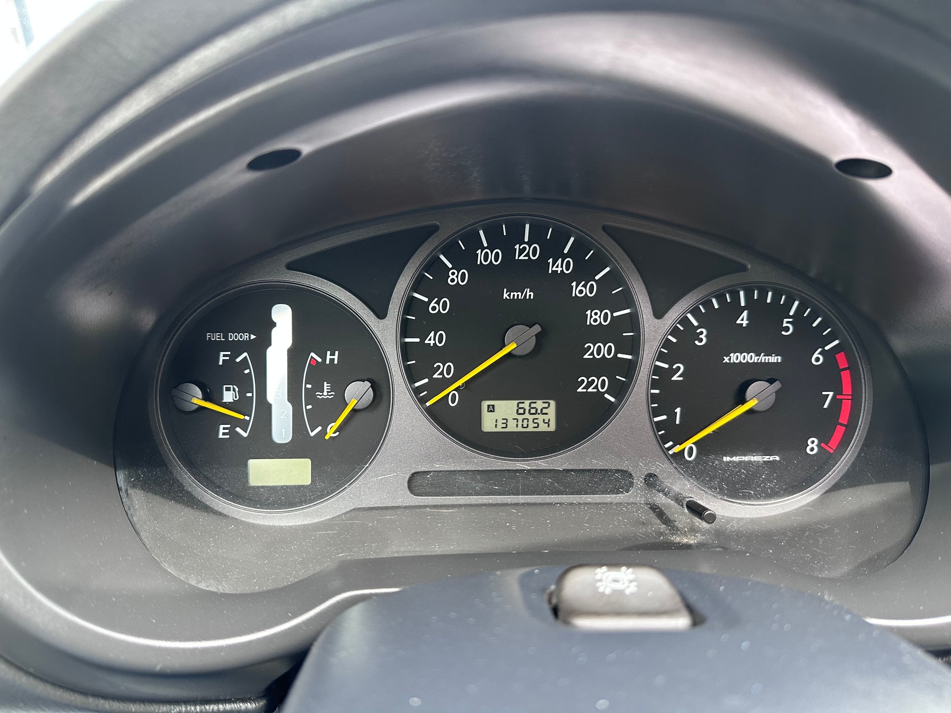 SUBARU Impreza 2.0-image-11