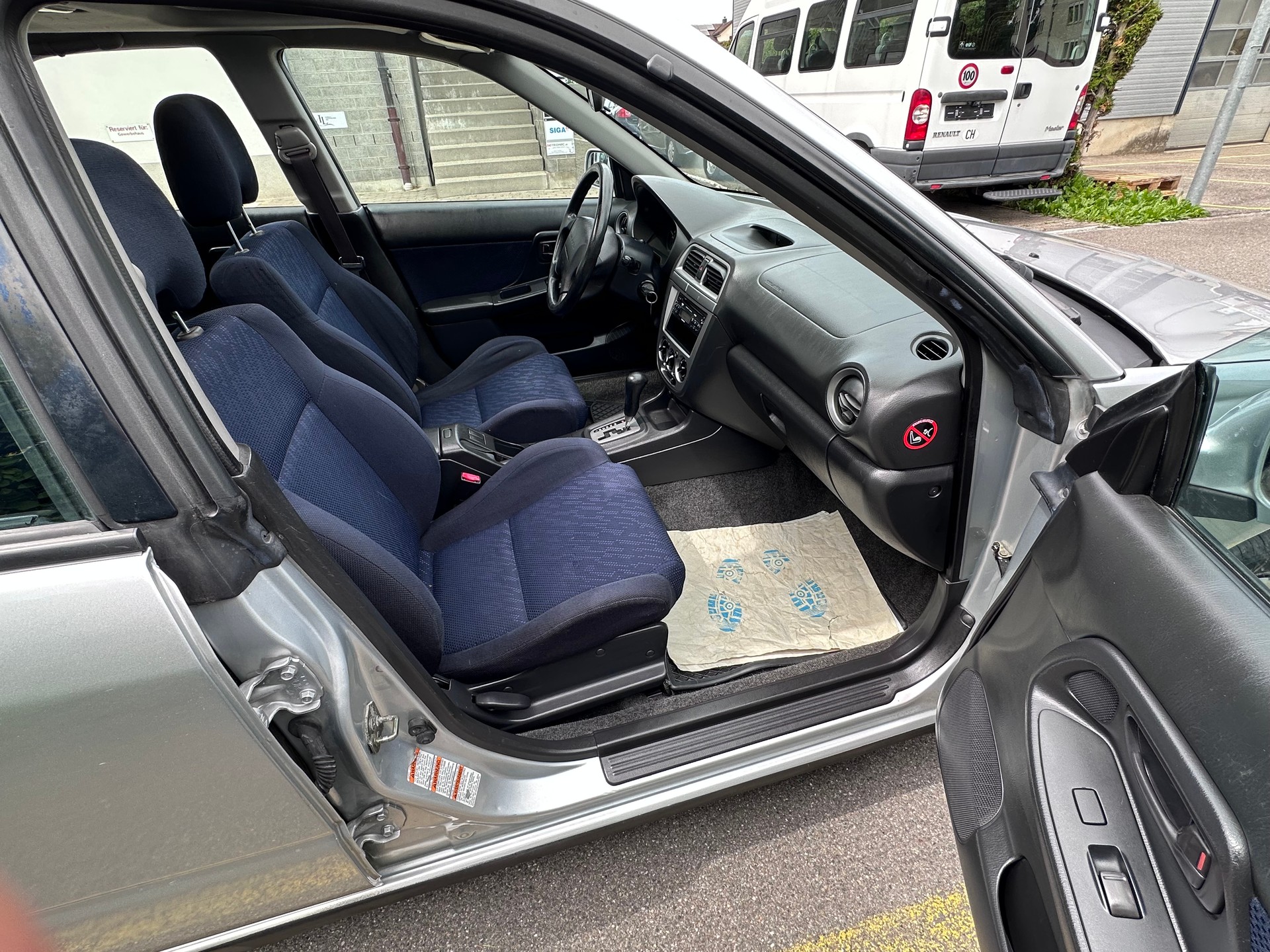 SUBARU Impreza 2.0-image-9