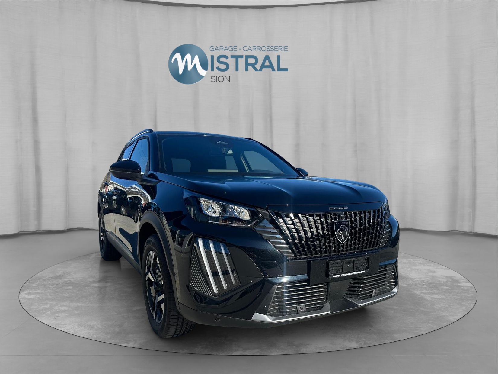 PEUGEOT 2008 1.2 145 MHEV Allure Premium-image-6