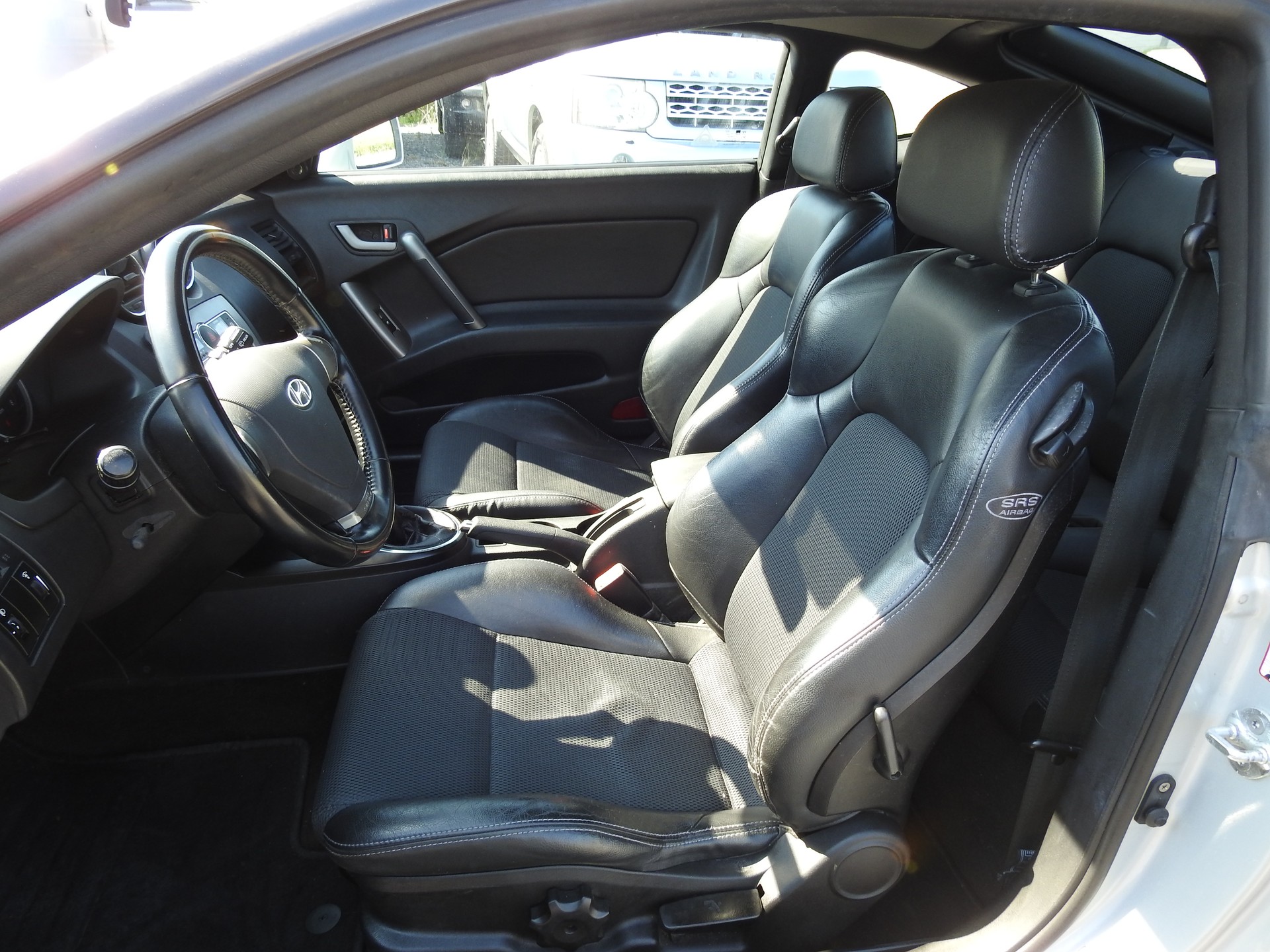 HYUNDAI Coupé 2.0 16V CVVT FX Special Limited Edition-image-11
