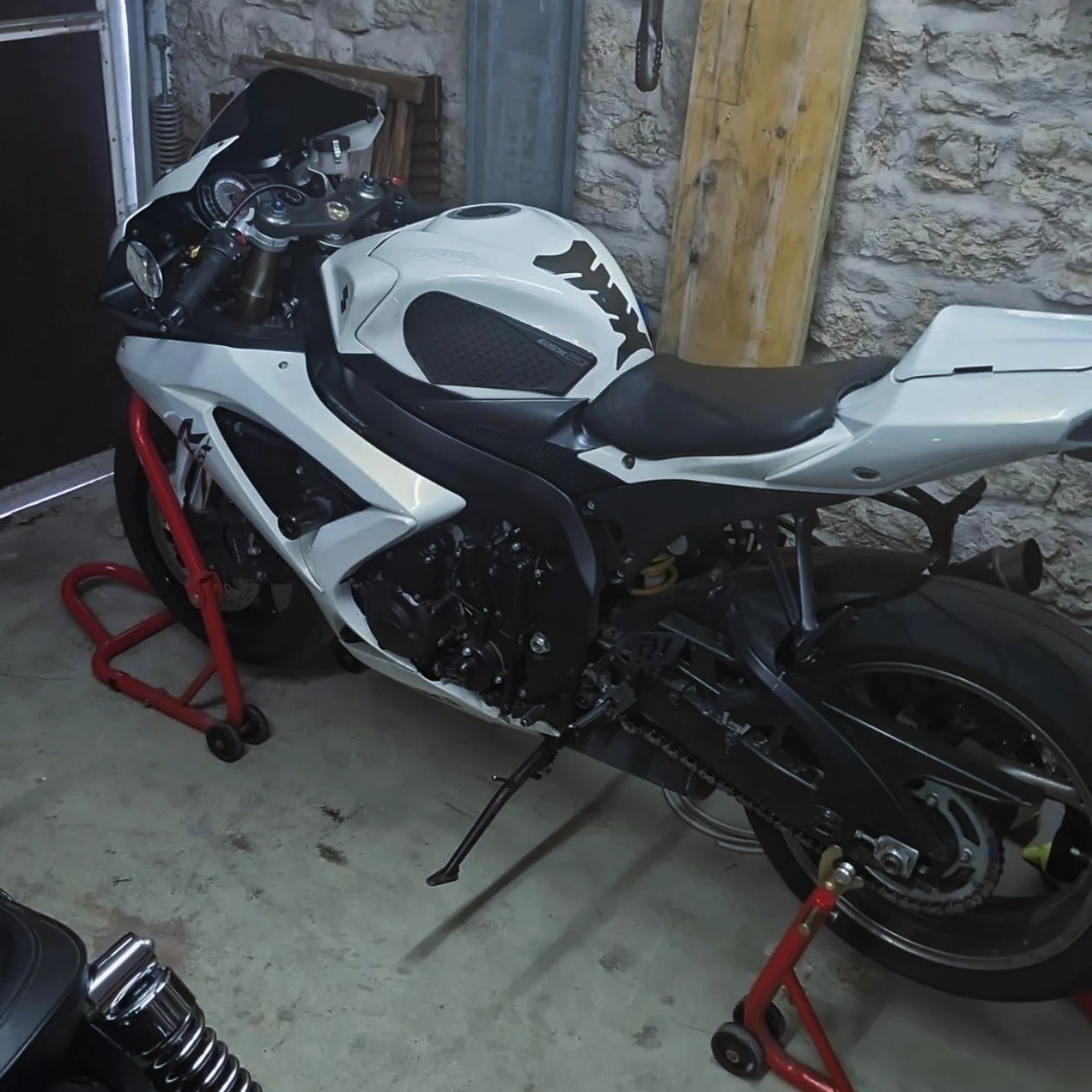 SUZUKI GSX-R 600 K9-image-3